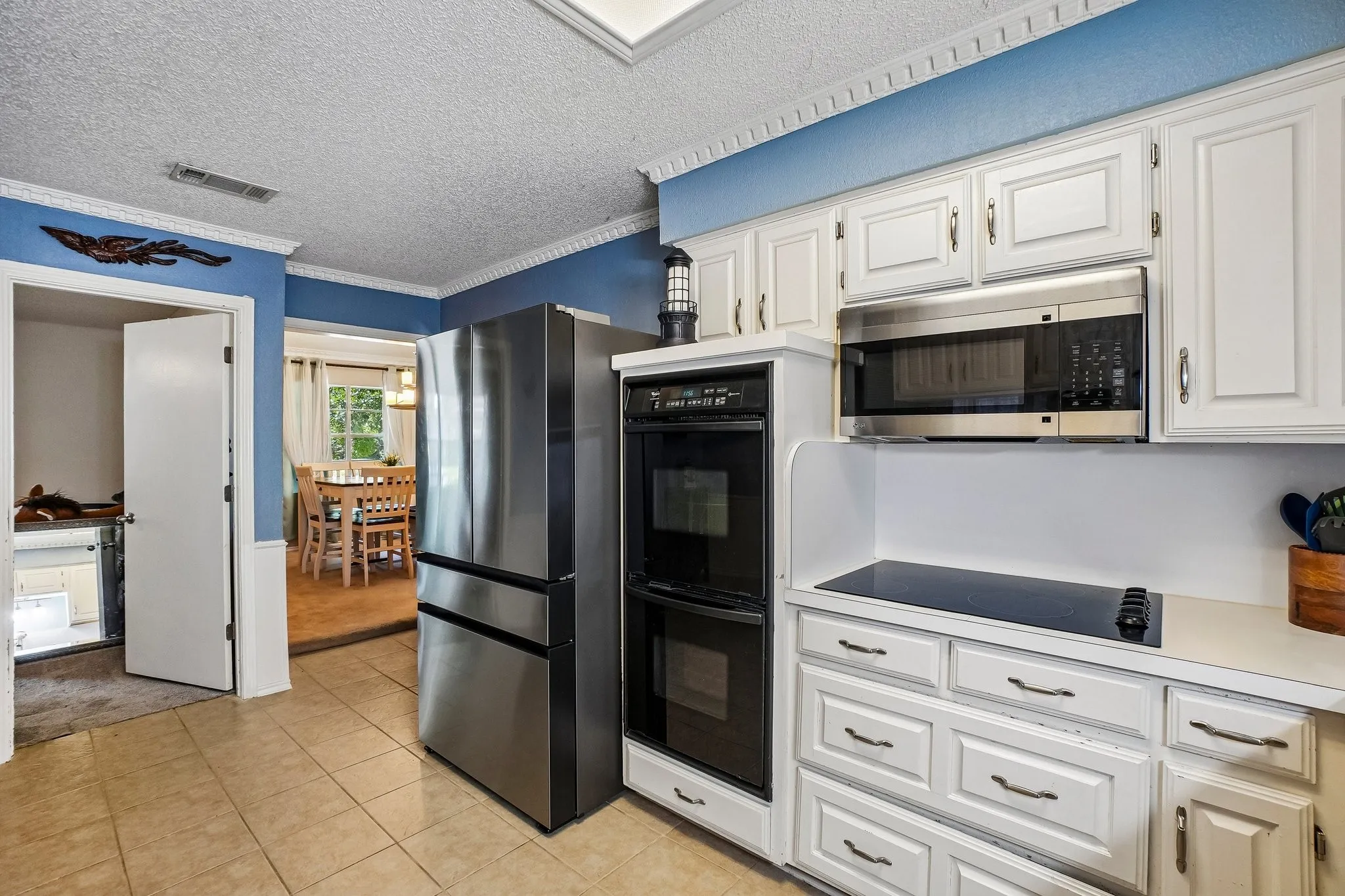 Single Family Residence For Sale in Dallas County , 335 Robin Hill Lane, Duncanville, Texas 75137, 4 Bedroom, 2 Bathroom, 2 Garage spaces, 2,092 Sqft, built in 1976, mls#21359758, Real Estate Agent in Duncanville, Homes For Sale in Dallas county, Homes For Sale in Duncanville, Realtor in Duncanville Texas, Real Estate Brokerage Independent Realty Texas, Luminita Cordes Realtor