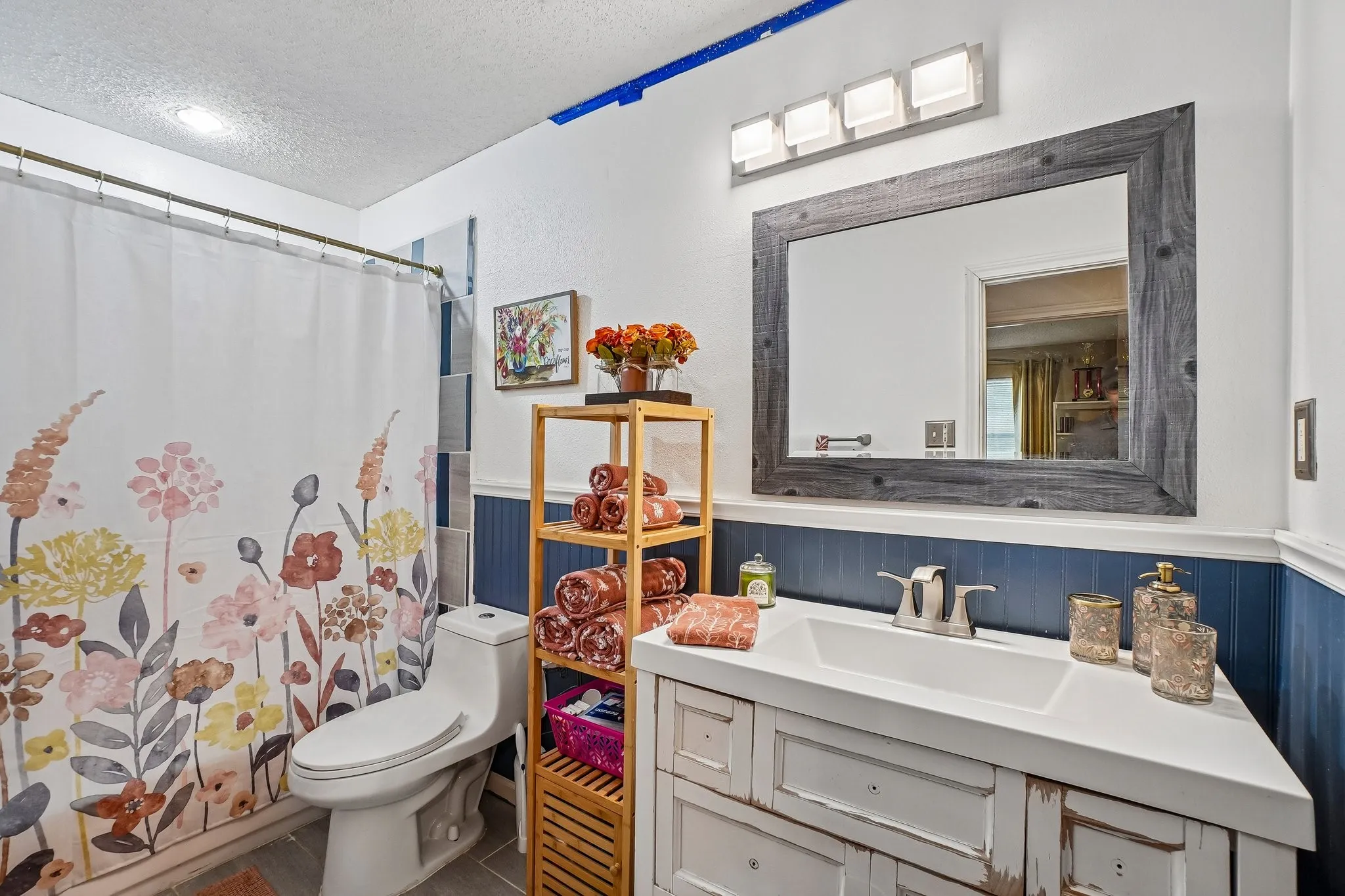 Single Family Residence For Sale in Dallas County , 335 Robin Hill Lane, Duncanville, Texas 75137, 4 Bedroom, 2 Bathroom, 2 Garage spaces, 2,092 Sqft, built in 1976, mls#21359758, Real Estate Agent in Duncanville, Homes For Sale in Dallas county, Homes For Sale in Duncanville, Realtor in Duncanville Texas, Real Estate Brokerage Independent Realty Texas, Luminita Cordes Realtor