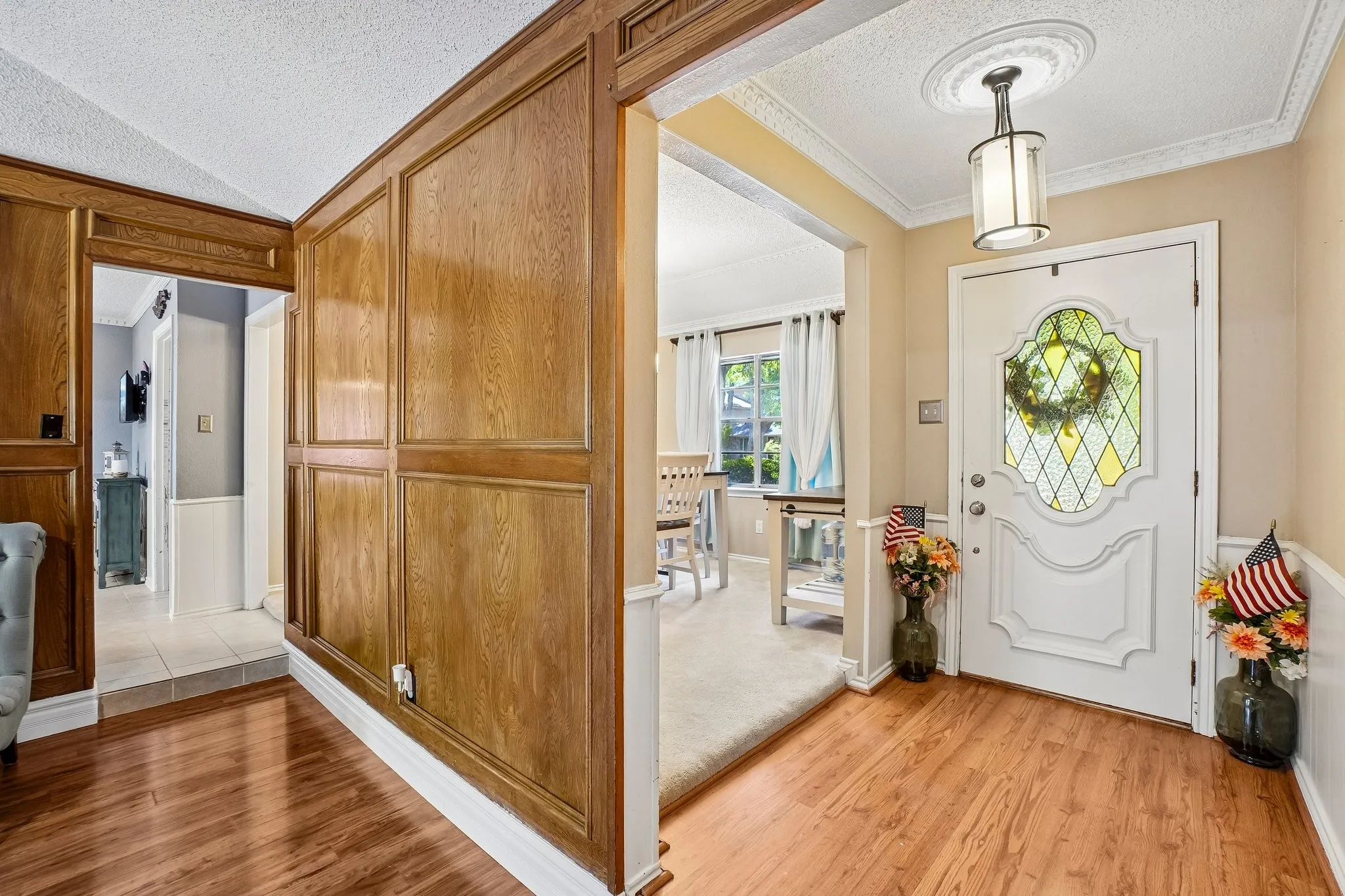 Single Family Residence For Sale in Dallas County , 335 Robin Hill Lane, Duncanville, Texas 75137, 4 Bedroom, 2 Bathroom, 2 Garage spaces, 2,092 Sqft, built in 1976, mls#21359758, Real Estate Agent in Duncanville, Homes For Sale in Dallas county, Homes For Sale in Duncanville, Realtor in Duncanville Texas, Real Estate Brokerage Independent Realty Texas, Luminita Cordes Realtor