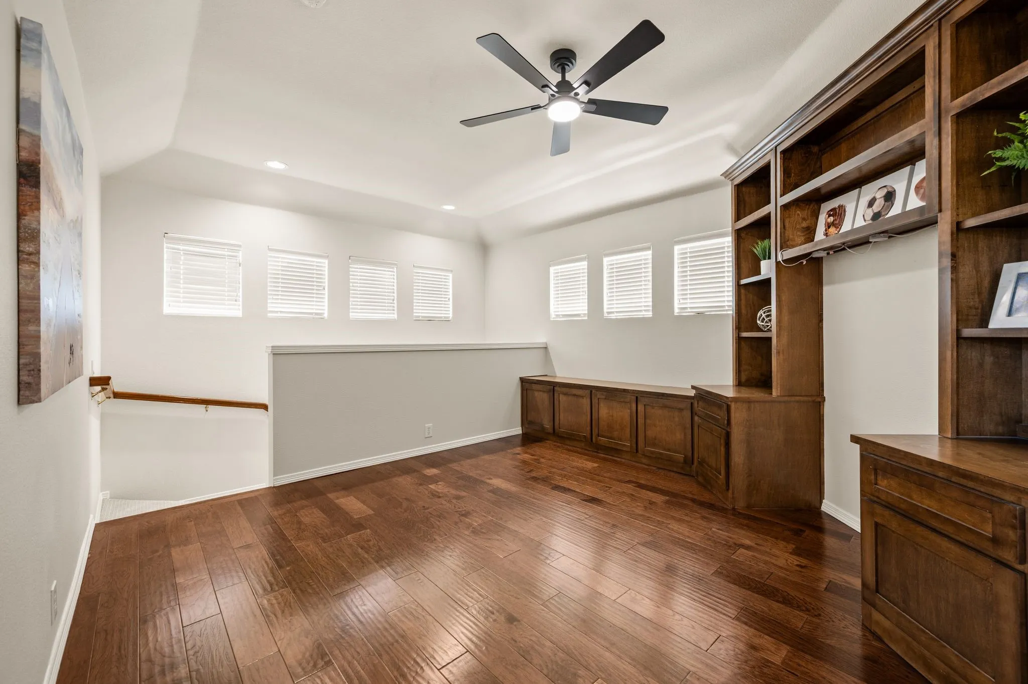 Upstairs​​‌​​​​‌​​‌‌​‌‌​​​‌‌​‌​‌​‌​​​‌​​ Gameroom