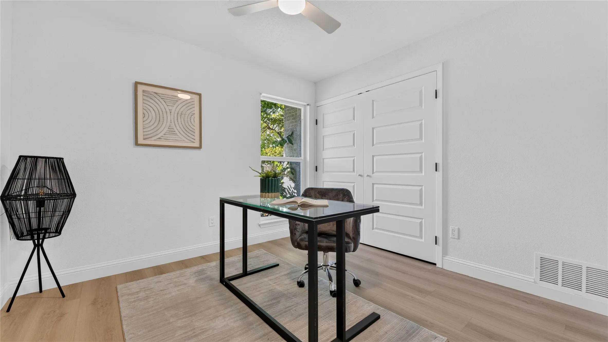 Single Family Residence For Sale in Dallas County , 3757 Blue Trace Lane, Farmers Branch, Texas 75244, 4 Bedroom, 2 Bathroom, 2 Garage spaces, 2,341 Sqft, built in 1969, mls#21359797, Real Estate Agent in Farmers Branch, Homes For Sale in Dallas county, Homes For Sale in Farmers Branch, Realtor in Farmers Branch Texas, Real Estate Brokerage Independent Realty Texas, Luminita Cordes Realtor