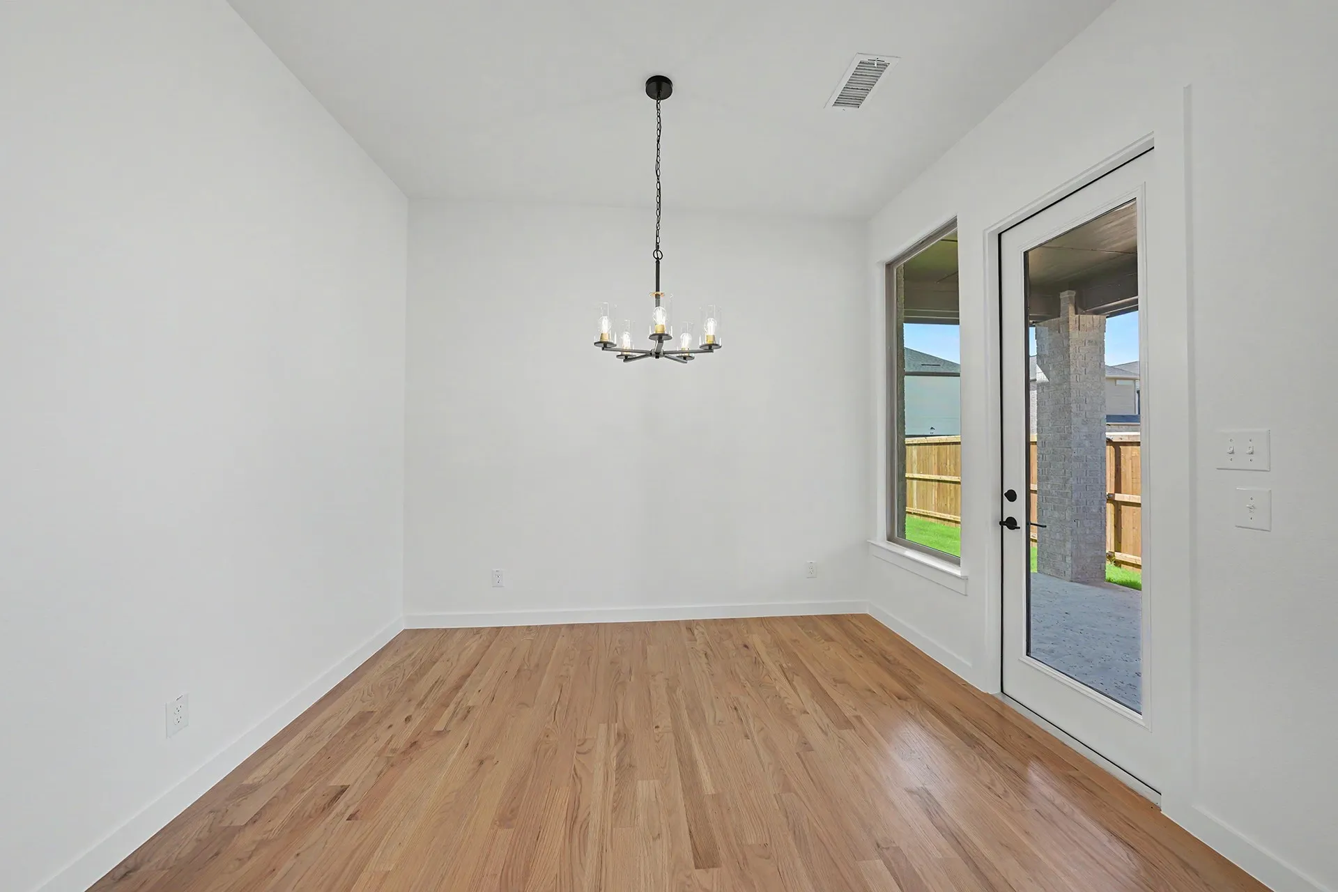Single Family Residence For Sale in Collin County , 800 Caroline Drive, Celina, Texas 75009, 4 Bedroom, 4 Bathroom, 2 Garage spaces, 2,911 Sqft, built in 2026, mls#21360210, Real Estate Agent in Celina, Homes For Sale in Collin county, Homes For Sale in Celina, Realtor in Celina Texas, Real Estate Brokerage Independent Realty Texas, Luminita Cordes Realtor