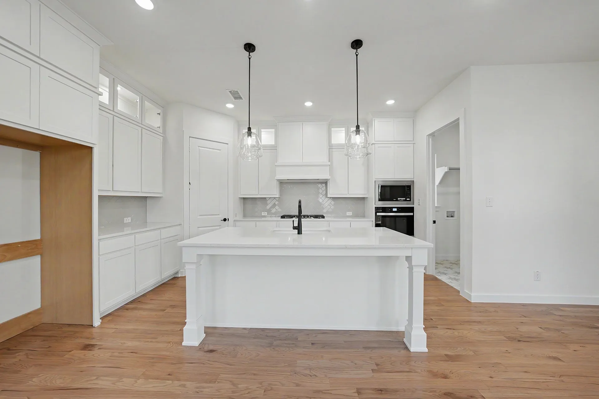 Single Family Residence For Sale in Collin County , 800 Caroline Drive, Celina, Texas 75009, 4 Bedroom, 4 Bathroom, 2 Garage spaces, 2,911 Sqft, built in 2026, mls#21360210, Real Estate Agent in Celina, Homes For Sale in Collin county, Homes For Sale in Celina, Realtor in Celina Texas, Real Estate Brokerage Independent Realty Texas, Luminita Cordes Realtor