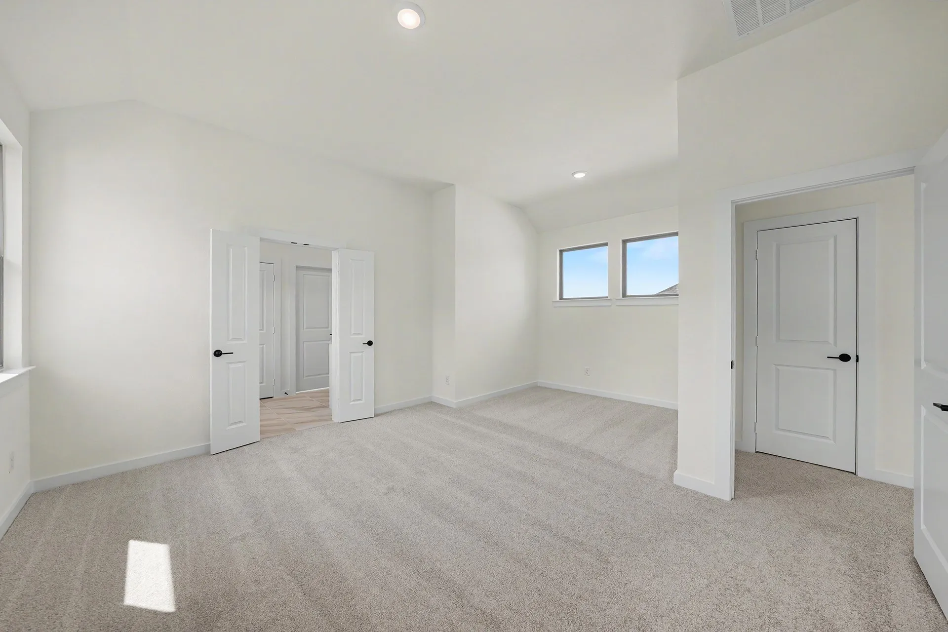 Single Family Residence For Sale in Collin County , 800 Caroline Drive, Celina, Texas 75009, 4 Bedroom, 4 Bathroom, 2 Garage spaces, 2,911 Sqft, built in 2026, mls#21360210, Real Estate Agent in Celina, Homes For Sale in Collin county, Homes For Sale in Celina, Realtor in Celina Texas, Real Estate Brokerage Independent Realty Texas, Luminita Cordes Realtor