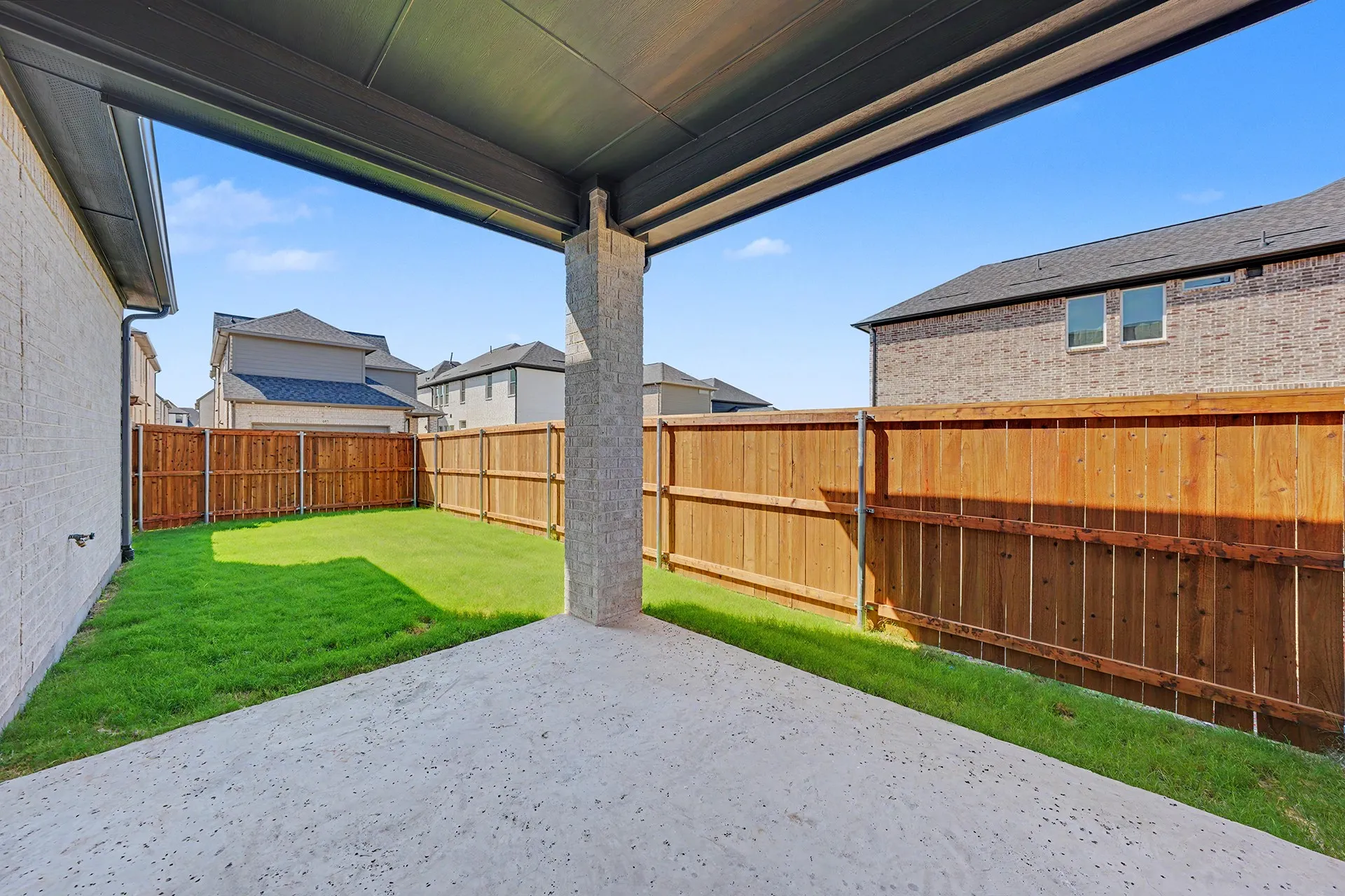 Single Family Residence For Sale in Collin County , 800 Caroline Drive, Celina, Texas 75009, 4 Bedroom, 4 Bathroom, 2 Garage spaces, 2,911 Sqft, built in 2026, mls#21360210, Real Estate Agent in Celina, Homes For Sale in Collin county, Homes For Sale in Celina, Realtor in Celina Texas, Real Estate Brokerage Independent Realty Texas, Luminita Cordes Realtor