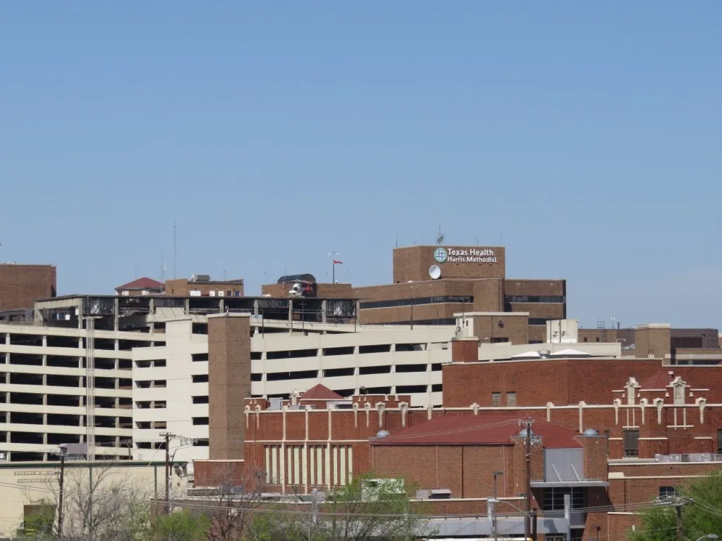 Apartment For Rent in Tarrant County , 928 Travis Avenue 204, Fort Worth, Texas 76104, 2 Bedroom, 1 Bathroom, Garage spaces, 963 Sqft, built in 2016, mls#21360214, Real Estate Agent in Fort Worth, Homes For Rent in Tarrant county, Homes For Rent in Fort Worth, Realtor in Fort Worth Texas, Real Estate Brokerage Independent Realty Texas, Luminita Cordes Realtor