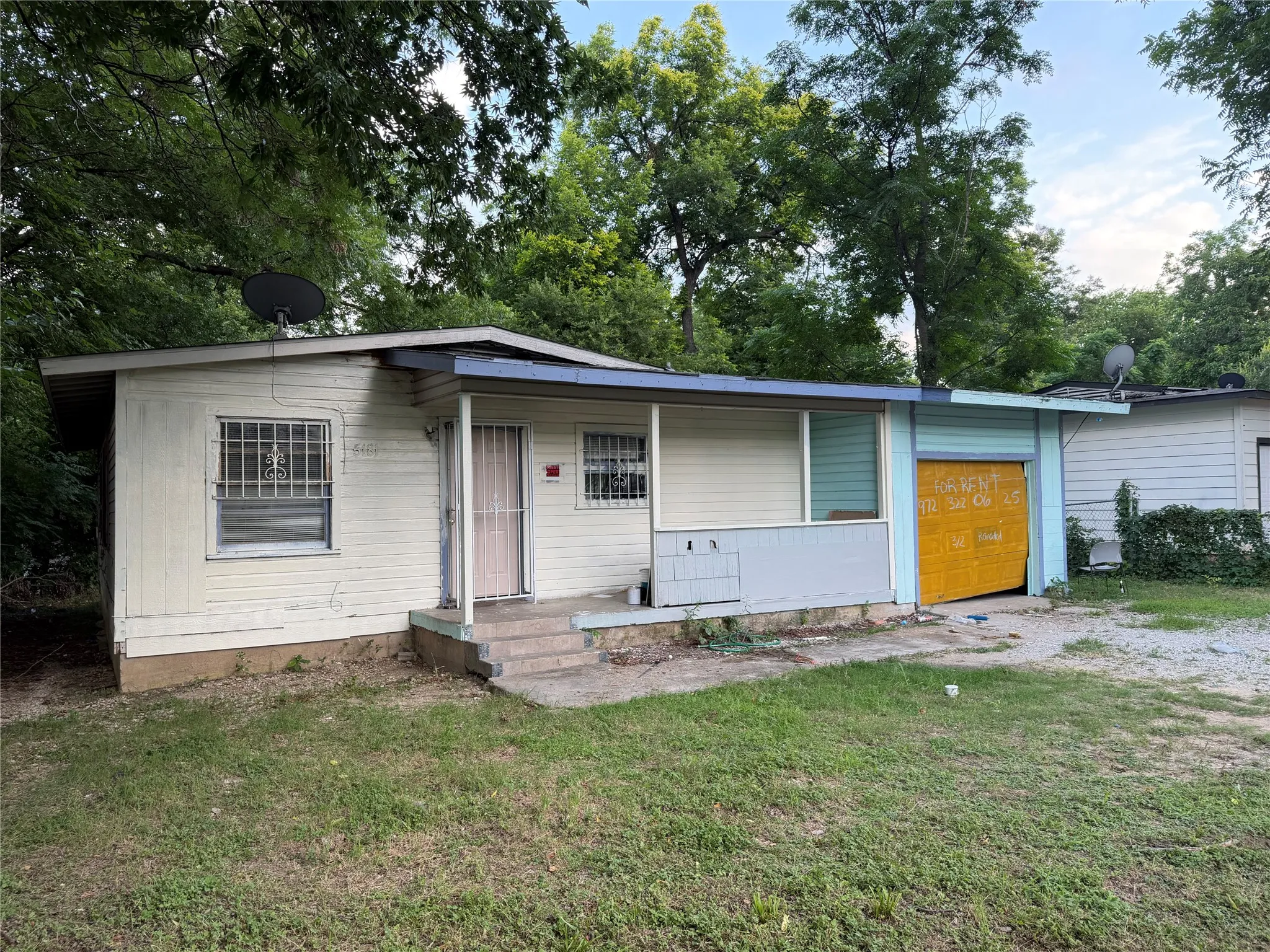 Single Family Residence For Rent in Dallas County , 5181 Cardiff Street, Dallas, Texas 75241, 3 Bedroom, 2 Bathroom, 2 Garage spaces, 1,057 Sqft, built in 1957, Price $1,400, mls#21360215, Real Estate Agent in Dallas, Homes For Rent in Dallas county, Homes For Rent in Dallas, Realtor in Dallas Texas, Real Estate Brokerage Independent Realty Texas, Luminita Cordes Realtor