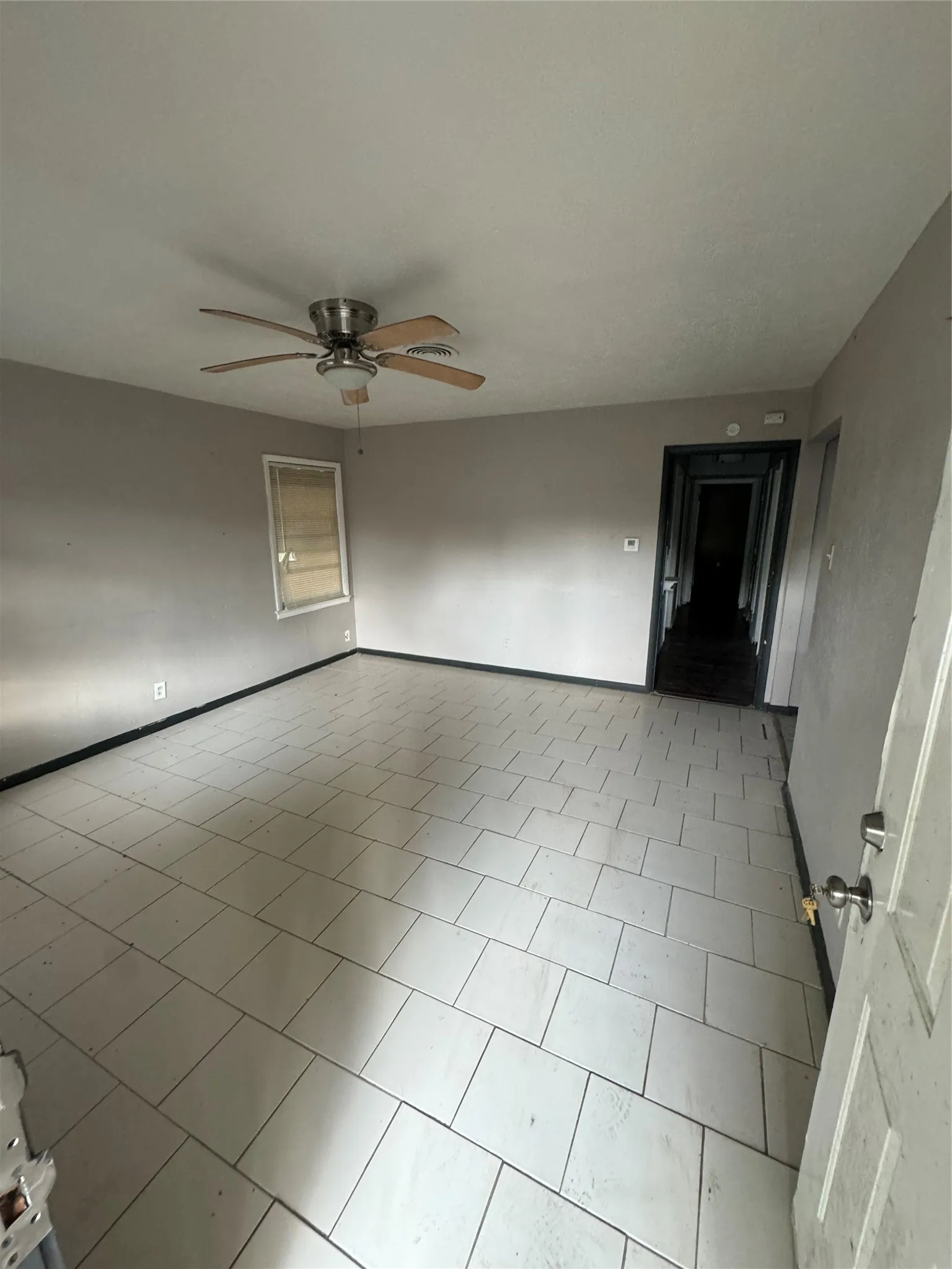 Single Family Residence For Rent in Dallas County , 5181 Cardiff Street, Dallas, Texas 75241, 3 Bedroom, 2 Bathroom, 2 Garage spaces, 1,057 Sqft, built in 1957, Price $1,400, mls#21360215, Real Estate Agent in Dallas, Homes For Rent in Dallas county, Homes For Rent in Dallas, Realtor in Dallas Texas, Real Estate Brokerage Independent Realty Texas, Luminita Cordes Realtor