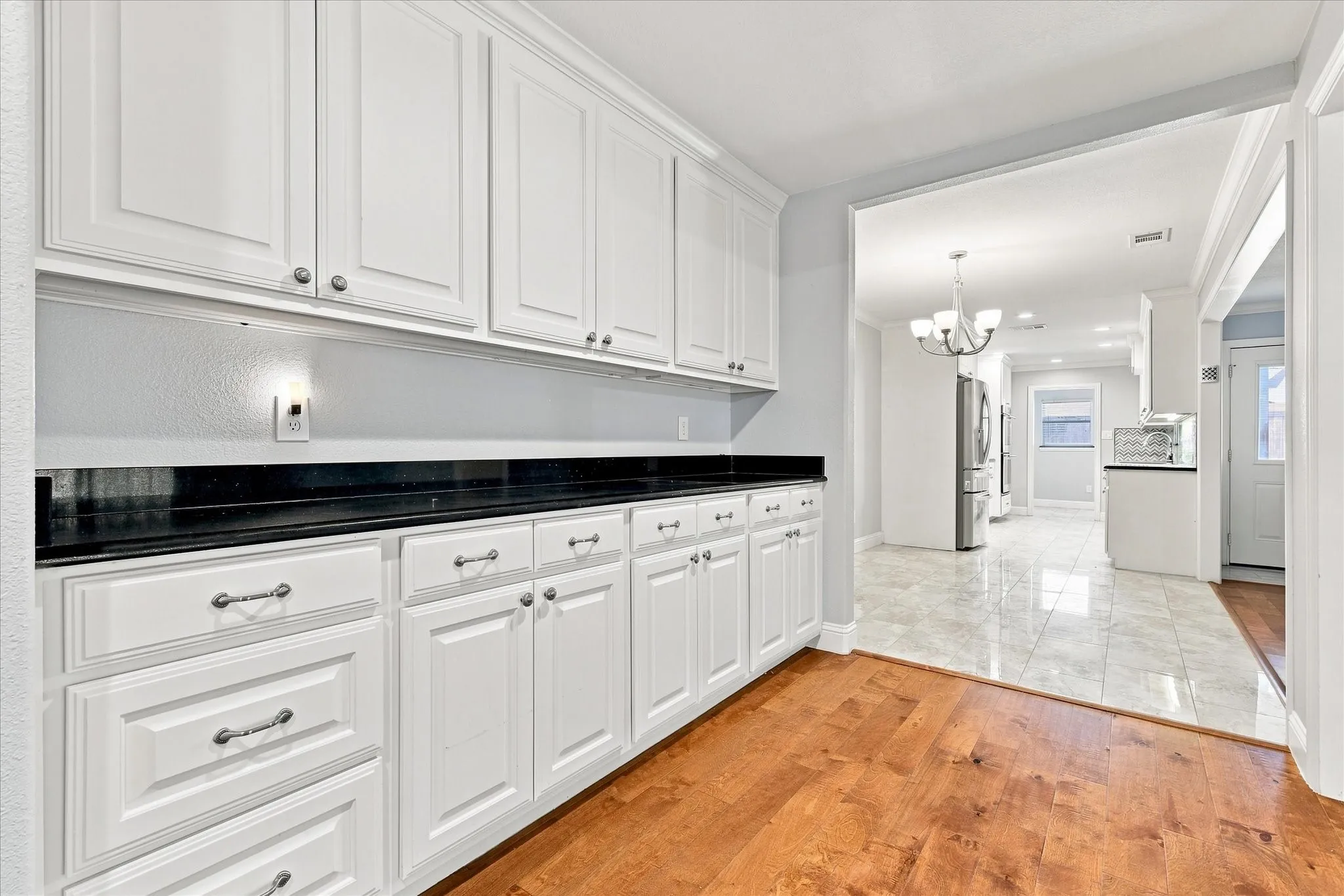 Single Family Residence For Sale in Denton County , 5264 Sherman Drive, The Colony, Texas 75056, 4 Bedroom, 2 Bathroom, 2 Garage spaces, 2,017 Sqft, built in 1983, mls#21359729, Real Estate Agent in The Colony, Homes For Sale in Denton county, Homes For Sale in The Colony, Realtor in The Colony Texas, Real Estate Brokerage Independent Realty Texas, Luminita Cordes Realtor
