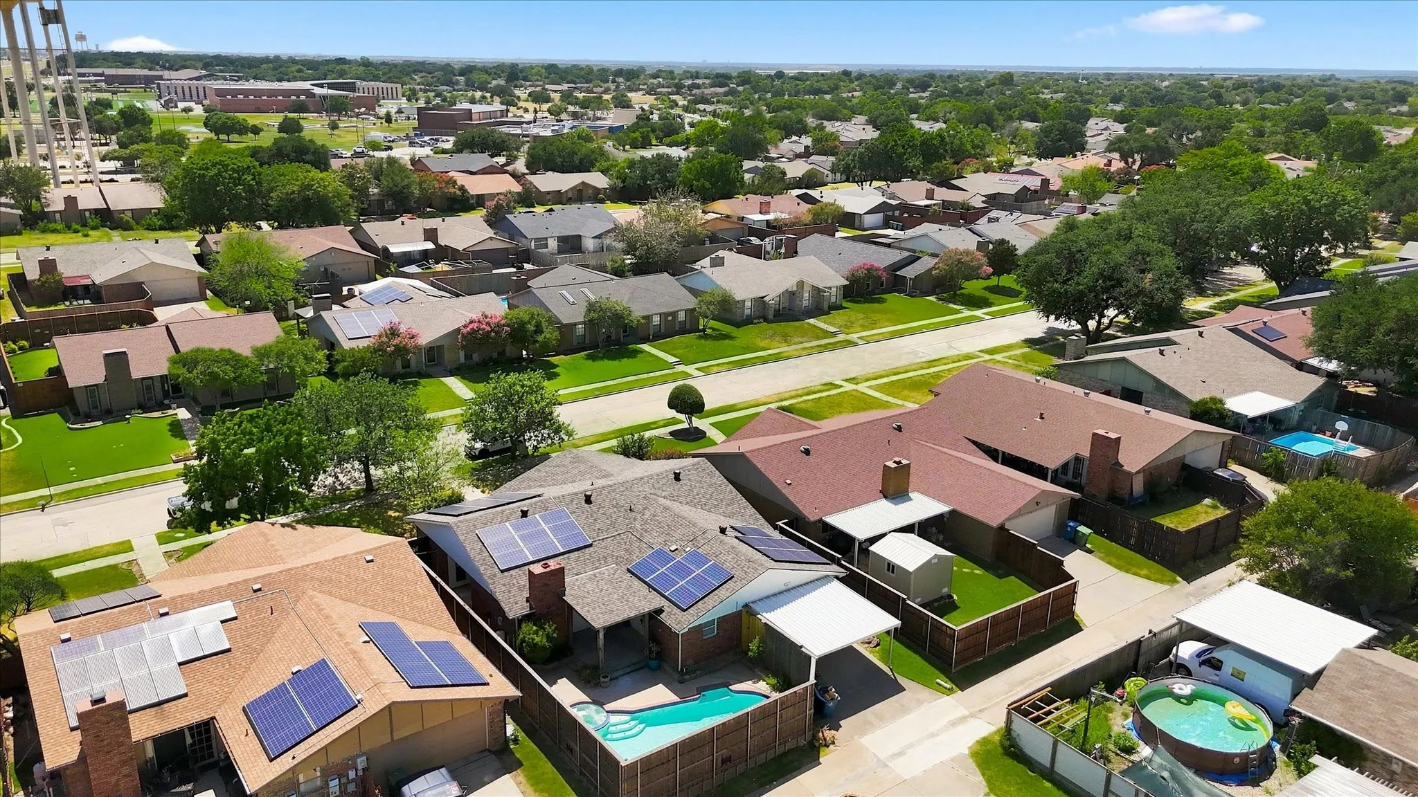 Single Family Residence For Sale in Denton County , 5264 Sherman Drive, The Colony, Texas 75056, 4 Bedroom, 2 Bathroom, 2 Garage spaces, 2,017 Sqft, built in 1983, mls#21359729, Real Estate Agent in The Colony, Homes For Sale in Denton county, Homes For Sale in The Colony, Realtor in The Colony Texas, Real Estate Brokerage Independent Realty Texas, Luminita Cordes Realtor