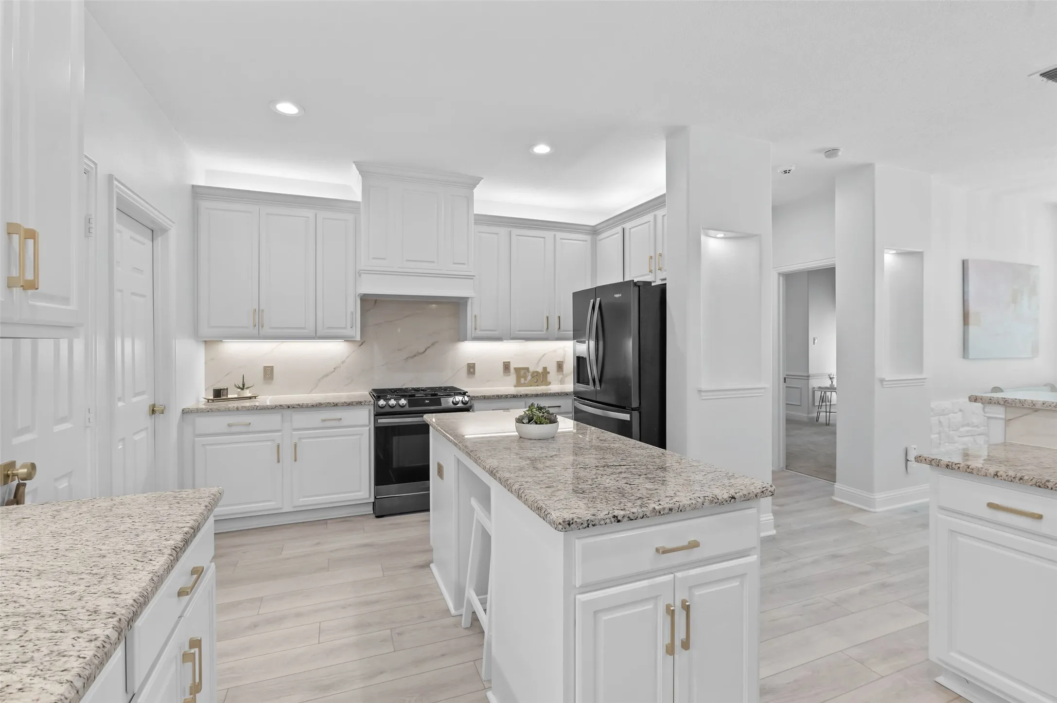 This kitchen is a chefs dream!  Tons of prep and storage space, a walk in pantry and organizational desk to meal plan at.