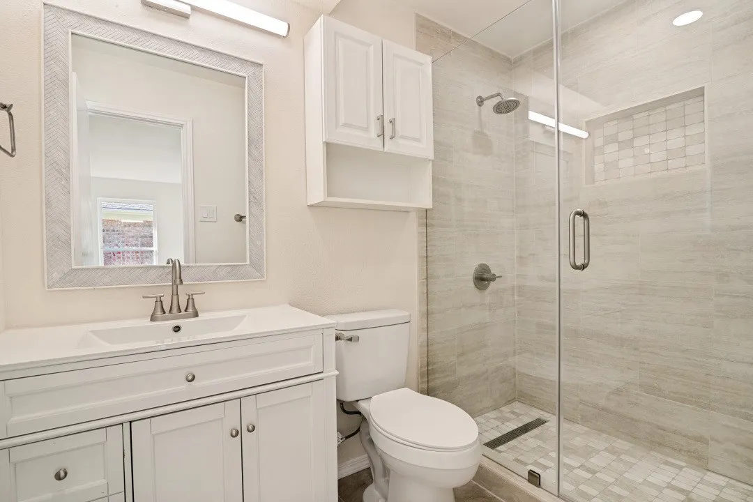 Single Family Residence For Sale in Dallas County , 622 Grinnell Drive, Garland, Texas 75043, 3 Bedroom, 2 Bathroom, 2 Garage spaces, 1,690 Sqft, built in 1977, mls#21359561, Real Estate Agent in Garland, Homes For Sale in Dallas county, Homes For Sale in Garland, Realtor in Garland Texas, Real Estate Brokerage Independent Realty Texas, Luminita Cordes Realtor