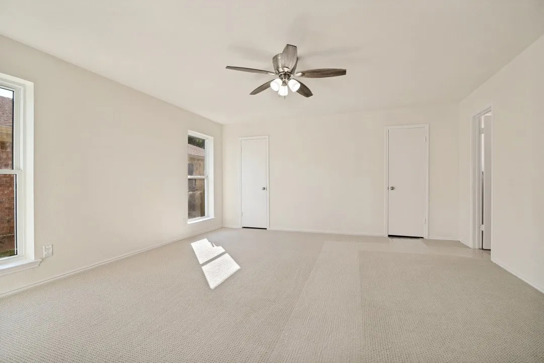 Single Family Residence For Sale in Dallas County , 622 Grinnell Drive, Garland, Texas 75043, 3 Bedroom, 2 Bathroom, 2 Garage spaces, 1,690 Sqft, built in 1977, mls#21359561, Real Estate Agent in Garland, Homes For Sale in Dallas county, Homes For Sale in Garland, Realtor in Garland Texas, Real Estate Brokerage Independent Realty Texas, Luminita Cordes Realtor