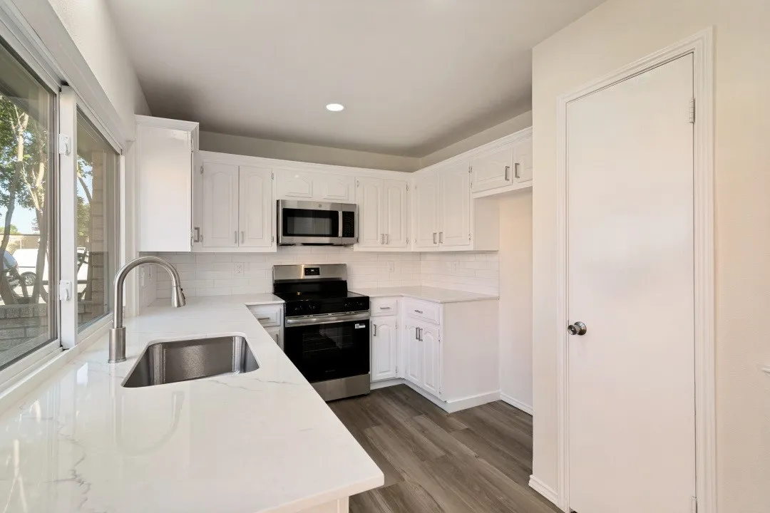 Single Family Residence For Sale in Dallas County , 622 Grinnell Drive, Garland, Texas 75043, 3 Bedroom, 2 Bathroom, 2 Garage spaces, 1,690 Sqft, built in 1977, mls#21359561, Real Estate Agent in Garland, Homes For Sale in Dallas county, Homes For Sale in Garland, Realtor in Garland Texas, Real Estate Brokerage Independent Realty Texas, Luminita Cordes Realtor