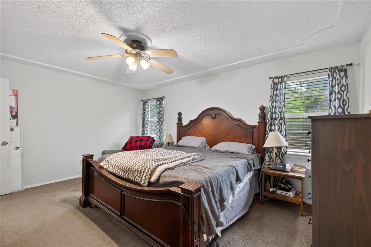 Single Family Residence For Sale in Tarrant County , 8204 Starnes Road, North Richland Hills, Texas 76182, 3 Bedroom, 2 Bathroom, 2 Garage spaces, 2,059 Sqft, built in 1979, mls#21360155, Real Estate Agent in North Richland Hills, Homes For Sale in Tarrant county, Homes For Sale in North Richland Hills, Realtor in North Richland Hills Texas, Real Estate Brokerage Independent Realty Texas, Luminita Cordes Realtor