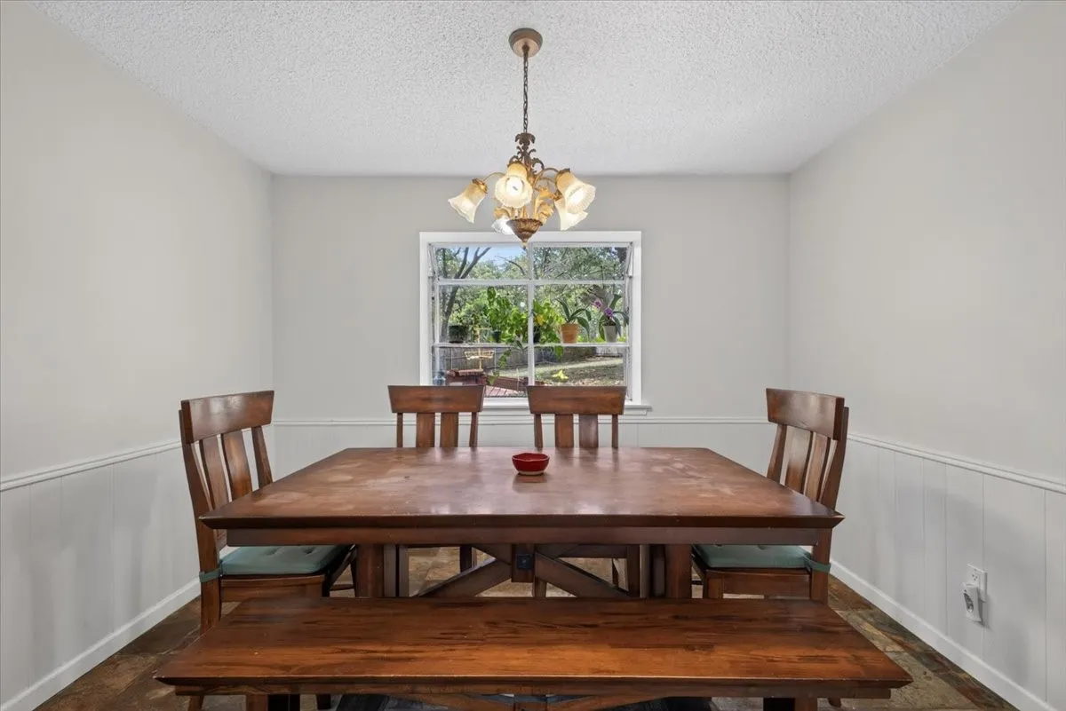 Single Family Residence For Sale in Tarrant County , 8204 Starnes Road, North Richland Hills, Texas 76182, 3 Bedroom, 2 Bathroom, 2 Garage spaces, 2,059 Sqft, built in 1979, mls#21360155, Real Estate Agent in North Richland Hills, Homes For Sale in Tarrant county, Homes For Sale in North Richland Hills, Realtor in North Richland Hills Texas, Real Estate Brokerage Independent Realty Texas, Luminita Cordes Realtor