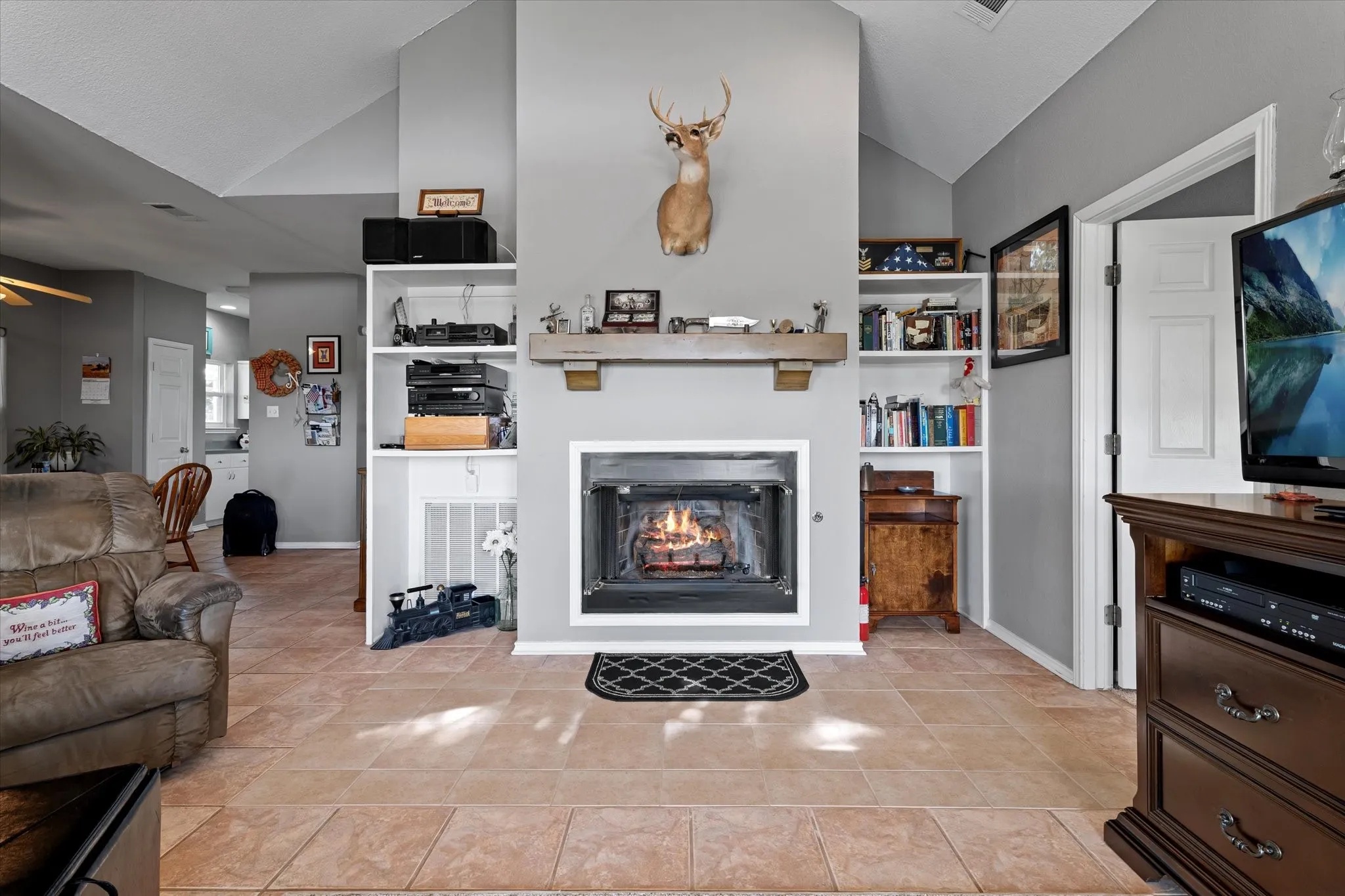 Single Family Residence For Sale in Fannin County , 1172 County Road 3710, Leonard, Texas 75452, 2 Bedroom, 2 Bathroom, 2 Garage spaces, 1,517 Sqft, built in 1998, mls#21360202, Real Estate Agent in Leonard, Homes For Sale in Fannin county, Homes For Sale in Leonard, Realtor in Leonard Texas, Real Estate Brokerage Independent Realty Texas, Luminita Cordes Realtor