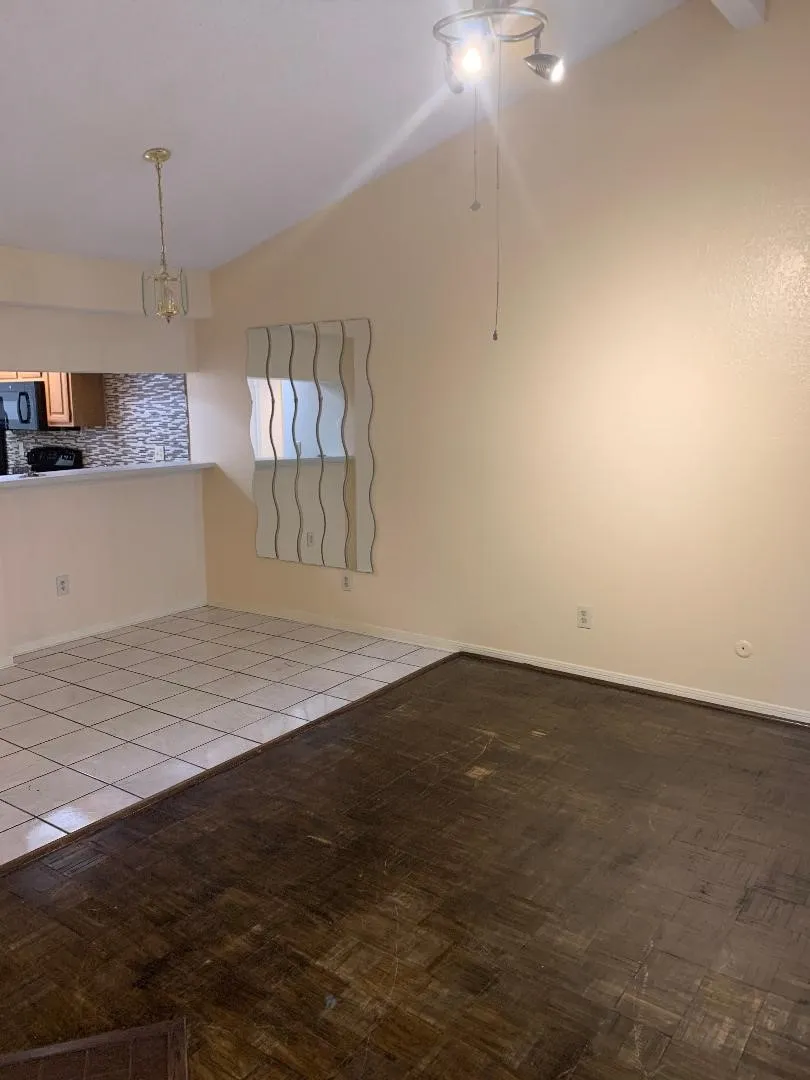 Condominium For Rent in Dallas County , 8545 Midpark Road 48, Dallas, Texas 75240, 2 Bedroom, 2 Bathroom, Garage spaces, 1,035 Sqft, built in 1982, mls#21360174, Real Estate Agent in Dallas, Homes For Rent in Dallas county, Homes For Rent in Dallas, Realtor in Dallas Texas, Real Estate Brokerage Independent Realty Texas, Luminita Cordes Realtor