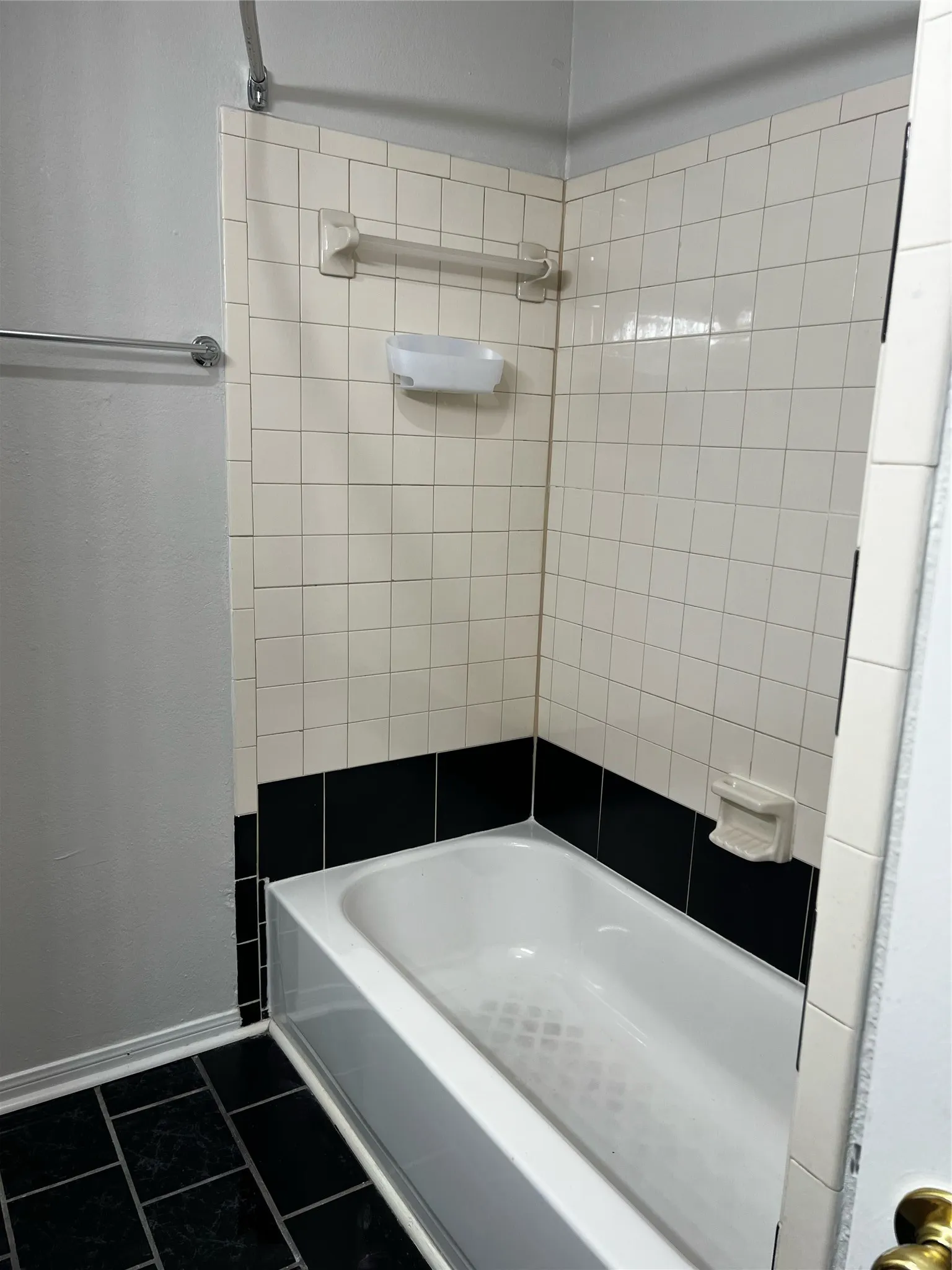 Condominium For Rent in Dallas County , 8545 Midpark Road 48, Dallas, Texas 75240, 2 Bedroom, 2 Bathroom, Garage spaces, 1,035 Sqft, built in 1982, mls#21360174, Real Estate Agent in Dallas, Homes For Rent in Dallas county, Homes For Rent in Dallas, Realtor in Dallas Texas, Real Estate Brokerage Independent Realty Texas, Luminita Cordes Realtor