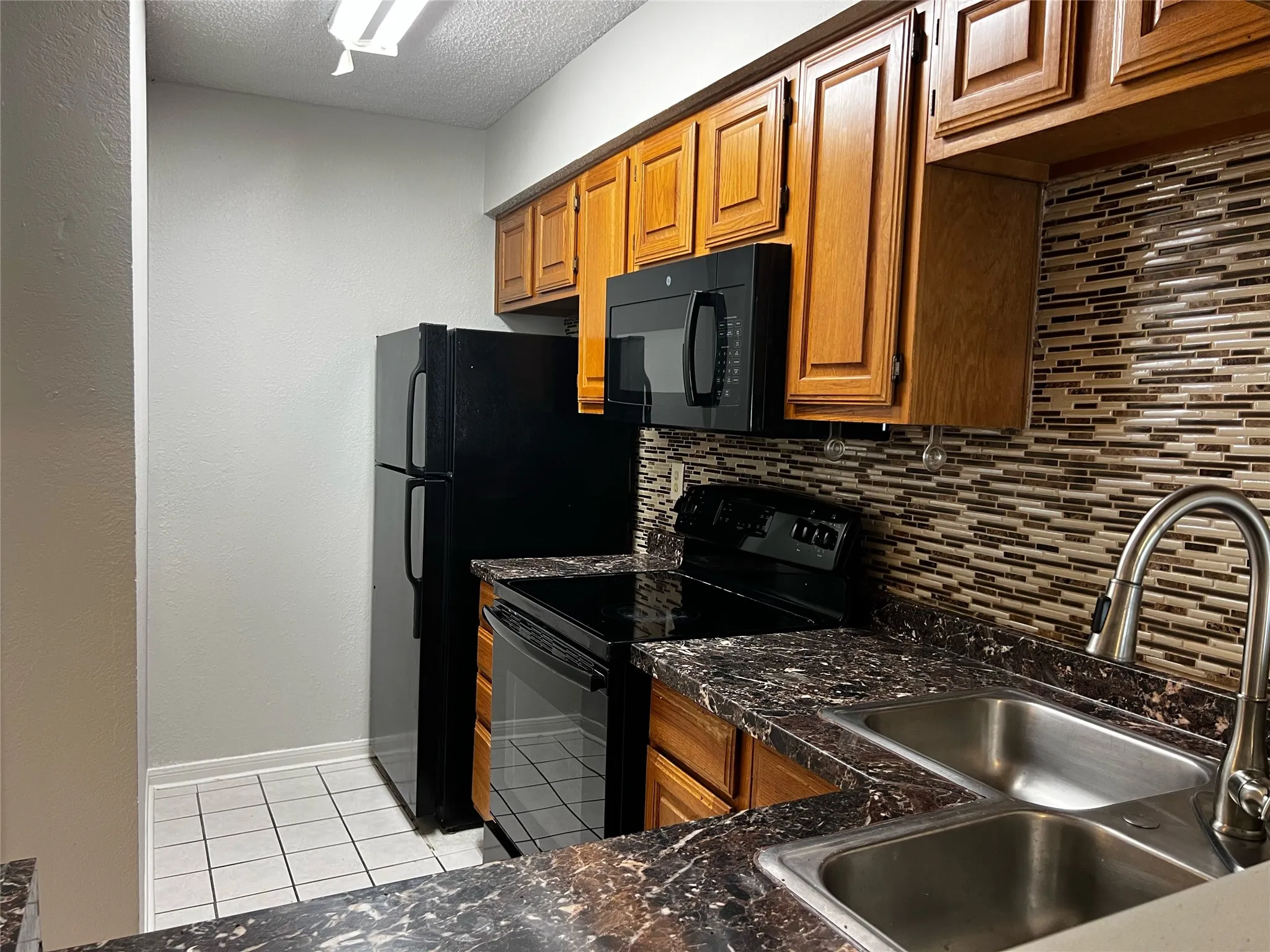 Condominium For Rent in Dallas County , 8545 Midpark Road 48, Dallas, Texas 75240, 2 Bedroom, 2 Bathroom, Garage spaces, 1,035 Sqft, built in 1982, mls#21360174, Real Estate Agent in Dallas, Homes For Rent in Dallas county, Homes For Rent in Dallas, Realtor in Dallas Texas, Real Estate Brokerage Independent Realty Texas, Luminita Cordes Realtor