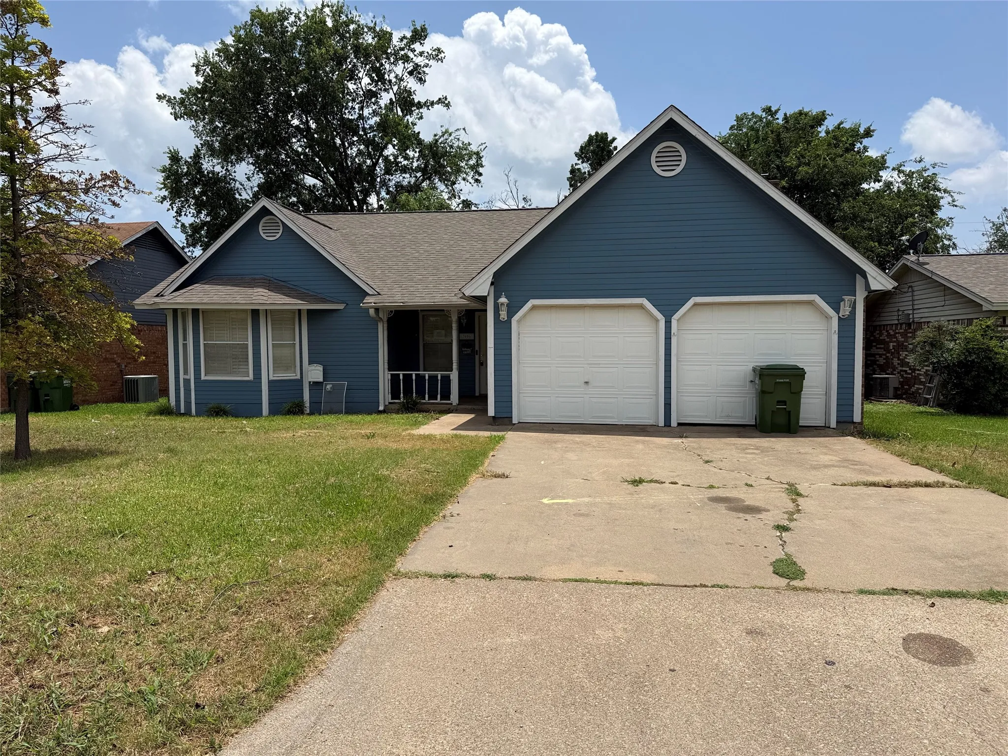 Single Family Residence For Sale in Palo Pinto County , 3406 NE 11TH Street, Mineral Wells, Texas 76067, 3 Bedroom, 2 Bathroom, 2 Garage spaces, 1,454 Sqft, built in 1983, mls#21358623, Real Estate Agent in Mineral Wells, Homes For Sale in Palo Pinto county, Homes For Sale in Mineral Wells, Realtor in Mineral Wells Texas, Real Estate Brokerage Independent Realty Texas, Luminita Cordes Realtor