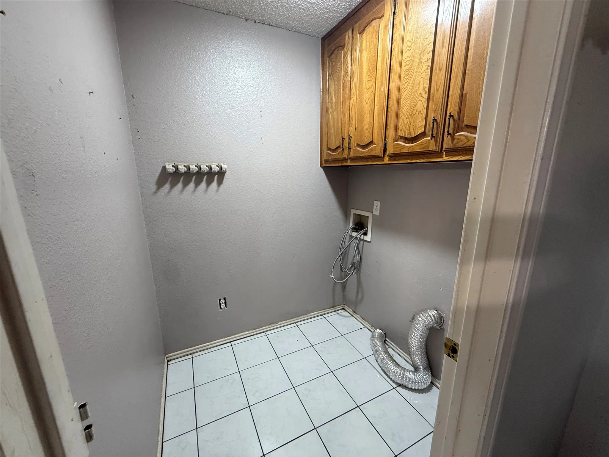 Single Family Residence For Sale in Palo Pinto County , 3406 NE 11TH Street, Mineral Wells, Texas 76067, 3 Bedroom, 2 Bathroom, 2 Garage spaces, 1,454 Sqft, built in 1983, mls#21358623, Real Estate Agent in Mineral Wells, Homes For Sale in Palo Pinto county, Homes For Sale in Mineral Wells, Realtor in Mineral Wells Texas, Real Estate Brokerage Independent Realty Texas, Luminita Cordes Realtor