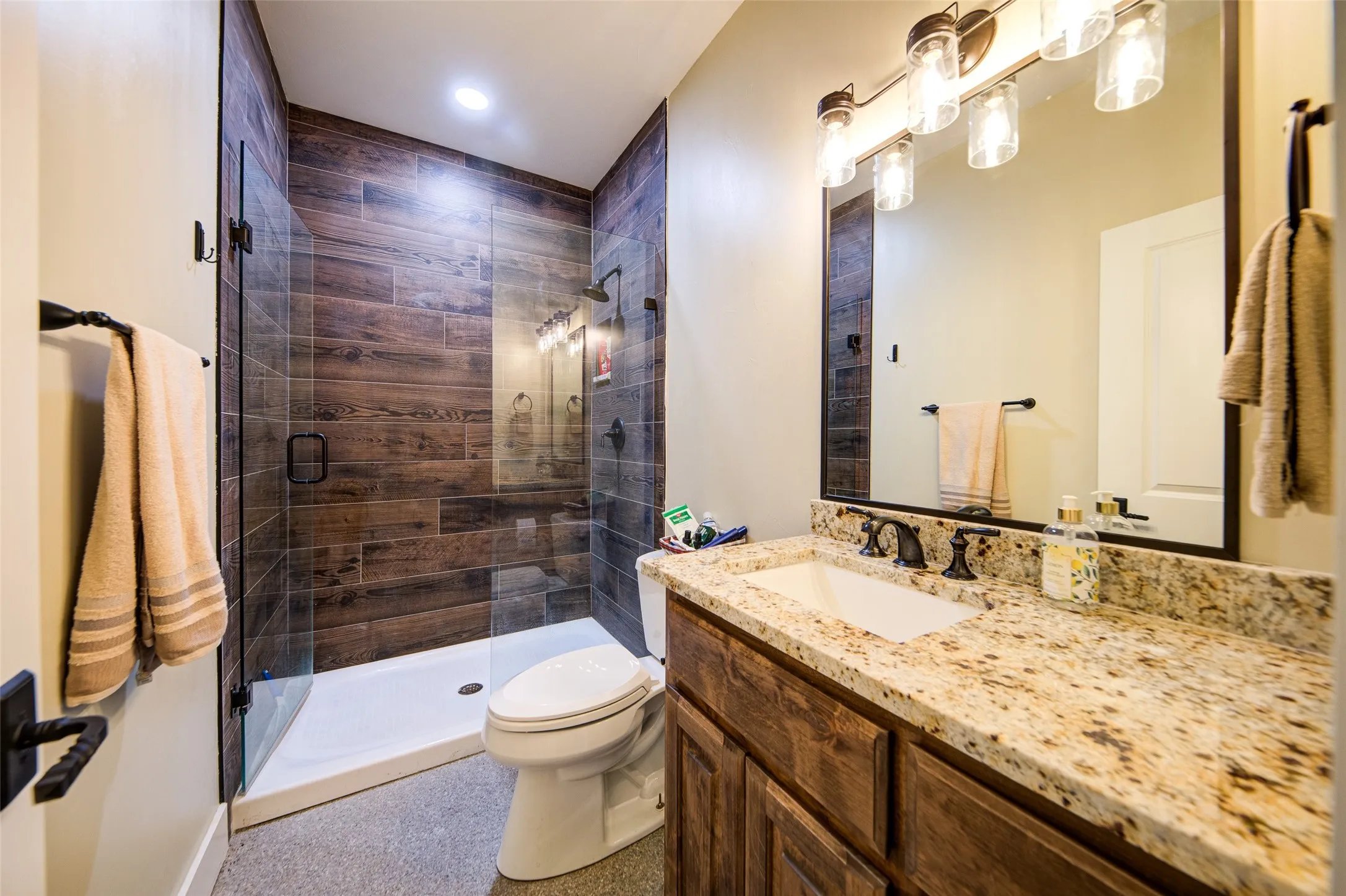 Farm For Sale in Wise County , 344 County Road 1660, Chico, Texas 76431, 4 Bedroom, 4 Bathroom, 6 Garage spaces, 3,648 Sqft, built in 2022, mls#21360278, Real Estate Agent in Chico, Homes For Sale in Wise county, Homes For Sale in Chico, Realtor in Chico Texas, Real Estate Brokerage Independent Realty Texas, Luminita Cordes Realtor