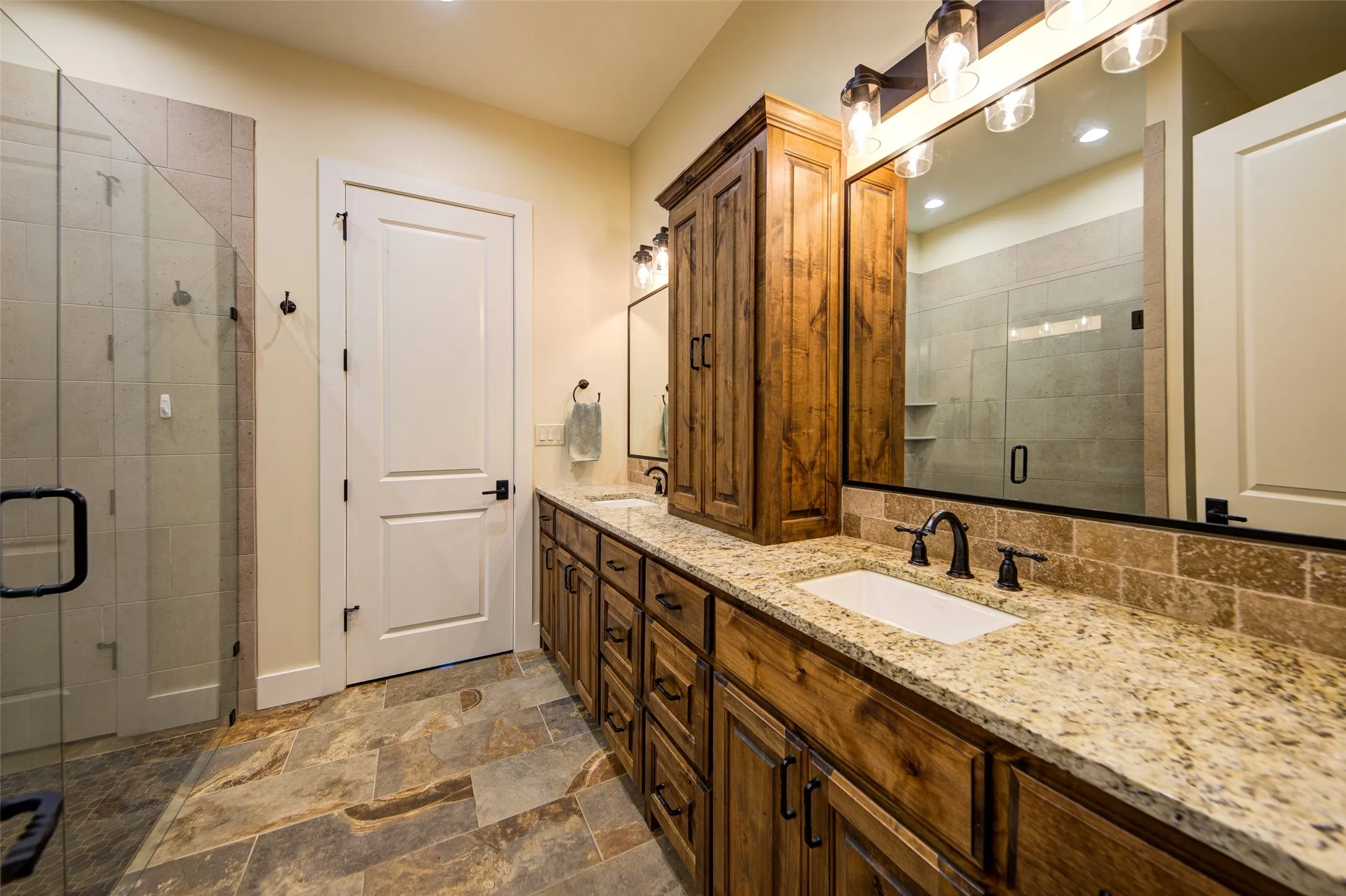 Farm For Sale in Wise County , 344 County Road 1660, Chico, Texas 76431, 4 Bedroom, 4 Bathroom, 6 Garage spaces, 3,648 Sqft, built in 2022, mls#21360278, Real Estate Agent in Chico, Homes For Sale in Wise county, Homes For Sale in Chico, Realtor in Chico Texas, Real Estate Brokerage Independent Realty Texas, Luminita Cordes Realtor
