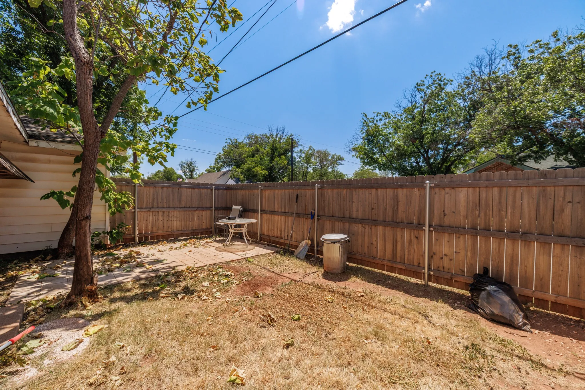 Single Family Residence For Sale in Taylor County , 3249 S 4th Street, Abilene, Texas 79605, 3 Bedroom, 2 Bathroom, 2 Garage spaces, 1,470 Sqft, built in 1946, mls#21352797, Real Estate Agent in Abilene, Homes For Sale in Taylor county, Homes For Sale in Abilene, Realtor in Abilene Texas, Real Estate Brokerage Independent Realty Texas, Luminita Cordes Realtor