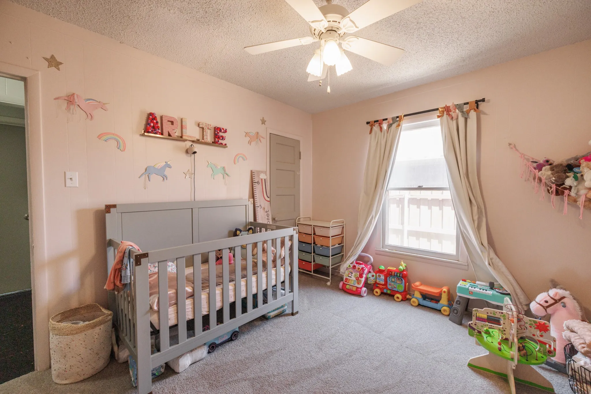 Single Family Residence For Sale in Taylor County , 3249 S 4th Street, Abilene, Texas 79605, 3 Bedroom, 2 Bathroom, 2 Garage spaces, 1,470 Sqft, built in 1946, mls#21352797, Real Estate Agent in Abilene, Homes For Sale in Taylor county, Homes For Sale in Abilene, Realtor in Abilene Texas, Real Estate Brokerage Independent Realty Texas, Luminita Cordes Realtor
