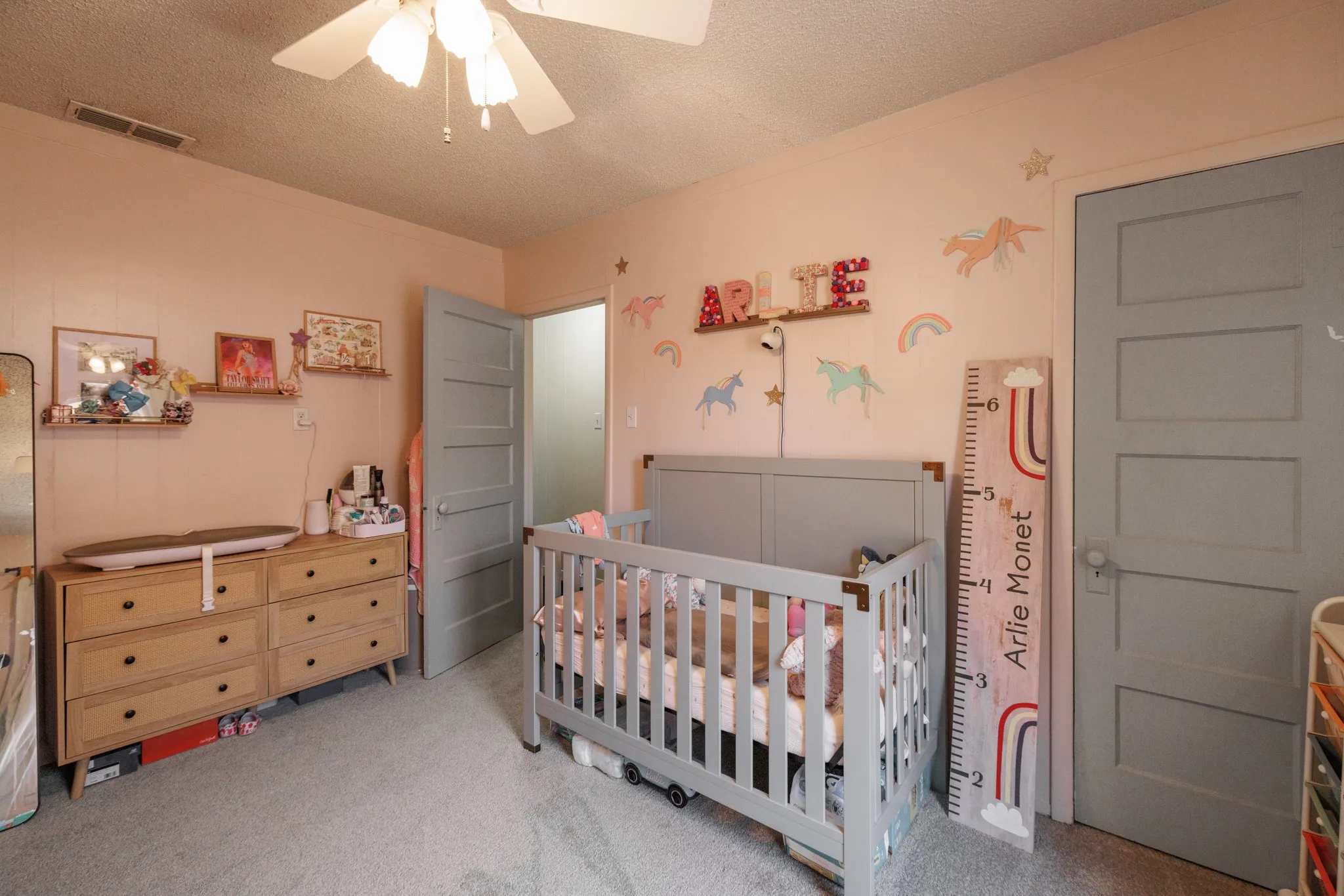 Single Family Residence For Sale in Taylor County , 3249 S 4th Street, Abilene, Texas 79605, 3 Bedroom, 2 Bathroom, 2 Garage spaces, 1,470 Sqft, built in 1946, mls#21352797, Real Estate Agent in Abilene, Homes For Sale in Taylor county, Homes For Sale in Abilene, Realtor in Abilene Texas, Real Estate Brokerage Independent Realty Texas, Luminita Cordes Realtor