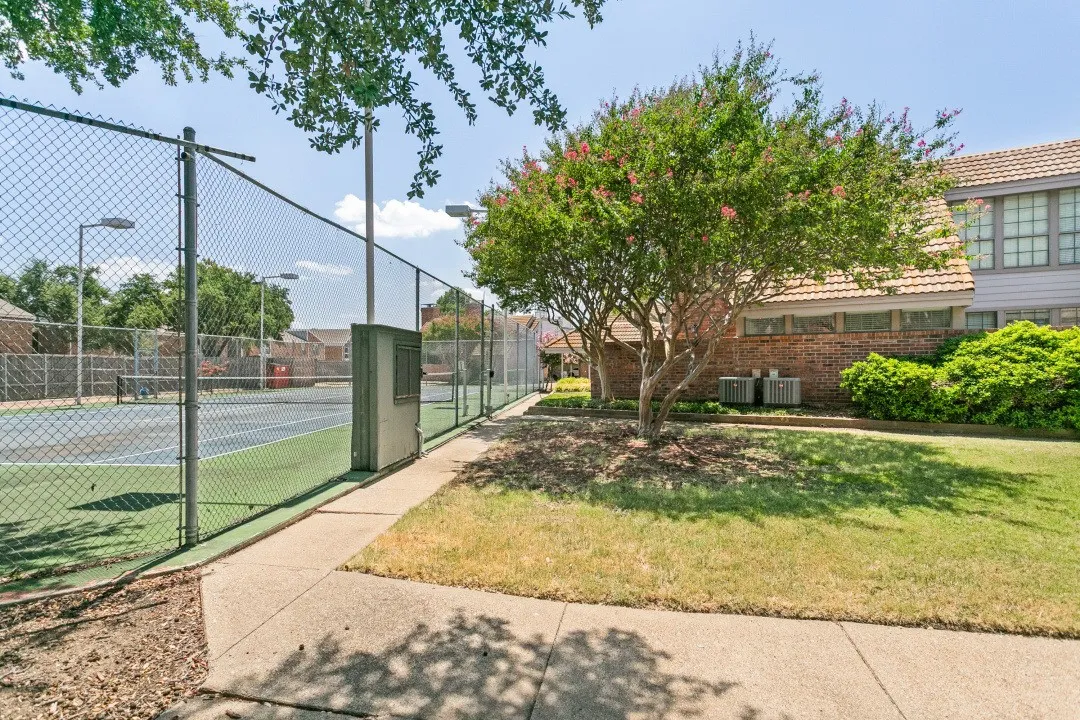 Townhouse For Rent in Dallas County , 18240 Midway Road 905, Dallas, Texas 75287, 1 Bedroom, 2 Bathroom, Garage spaces, 925 Sqft, built in 1982, mls#21360164, Real Estate Agent in Dallas, Homes For Rent in Dallas county, Homes For Rent in Dallas, Realtor in Dallas Texas, Real Estate Brokerage Independent Realty Texas, Luminita Cordes Realtor