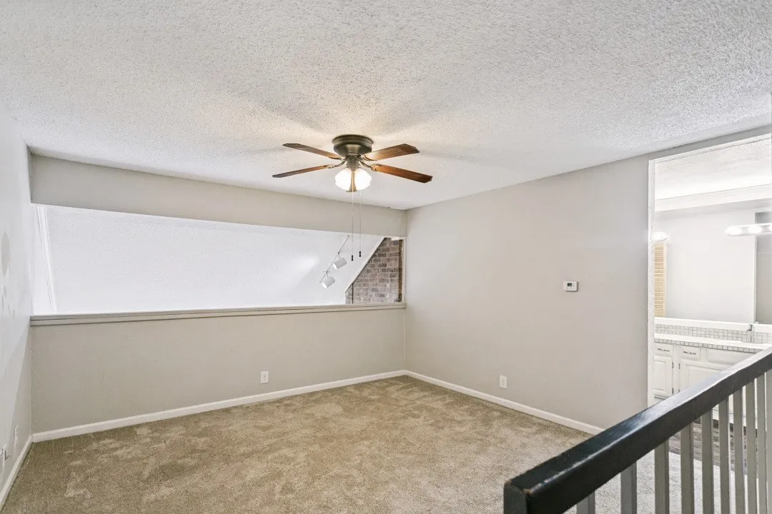 Townhouse For Rent in Dallas County , 18240 Midway Road 905, Dallas, Texas 75287, 1 Bedroom, 2 Bathroom, Garage spaces, 925 Sqft, built in 1982, mls#21360164, Real Estate Agent in Dallas, Homes For Rent in Dallas county, Homes For Rent in Dallas, Realtor in Dallas Texas, Real Estate Brokerage Independent Realty Texas, Luminita Cordes Realtor