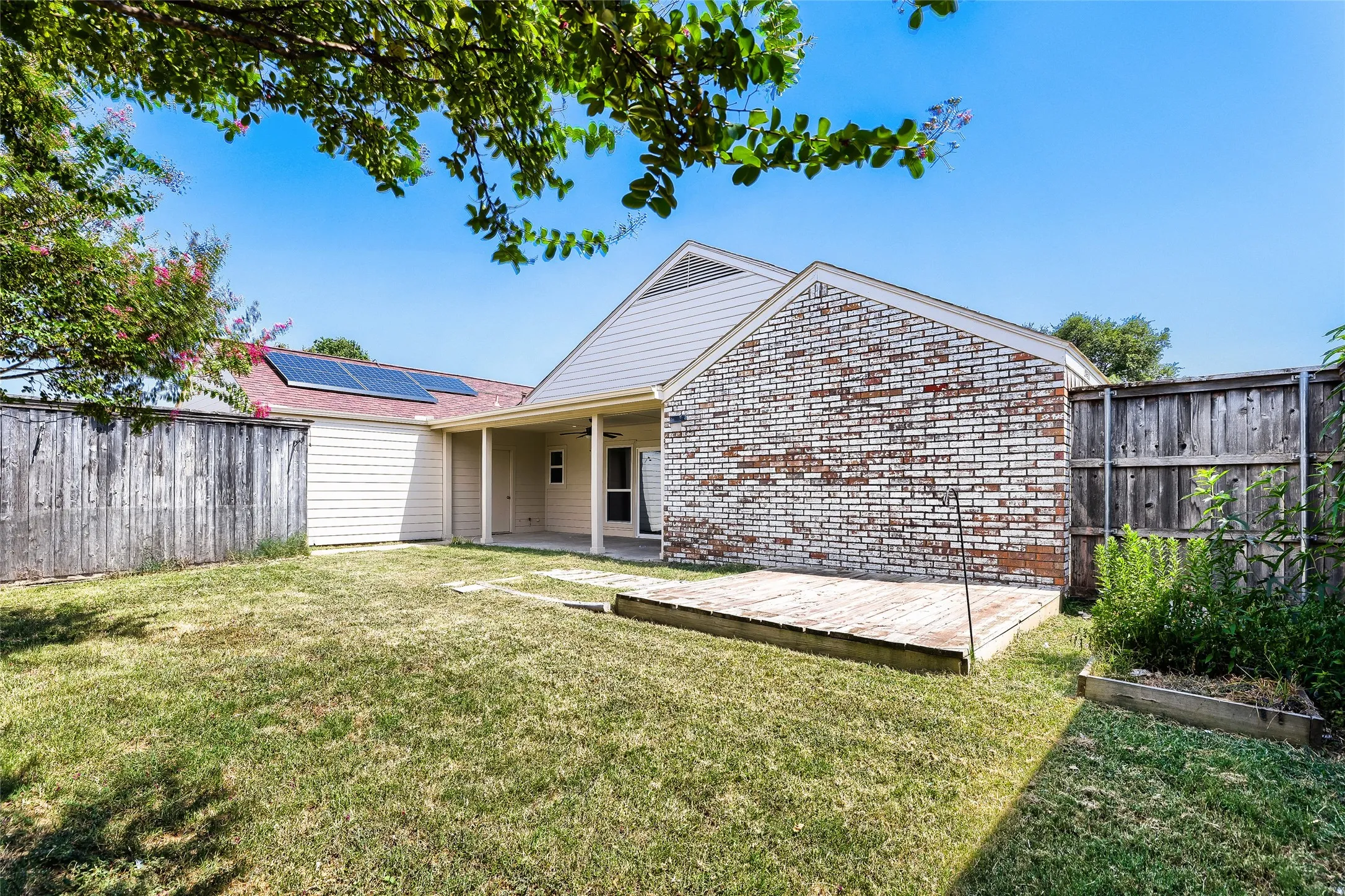 Single Family Residence For Sale in Collin County , 3421 Cross Bend Road, Plano, Texas 75023, 4 Bedroom, 3 Bathroom, 2 Garage spaces, 2,806 Sqft, built in 1978, mls#21348719, Real Estate Agent in Plano, Homes For Sale in Collin county, Homes For Sale in Plano, Realtor in Plano Texas, Real Estate Brokerage Independent Realty Texas, Luminita Cordes Realtor