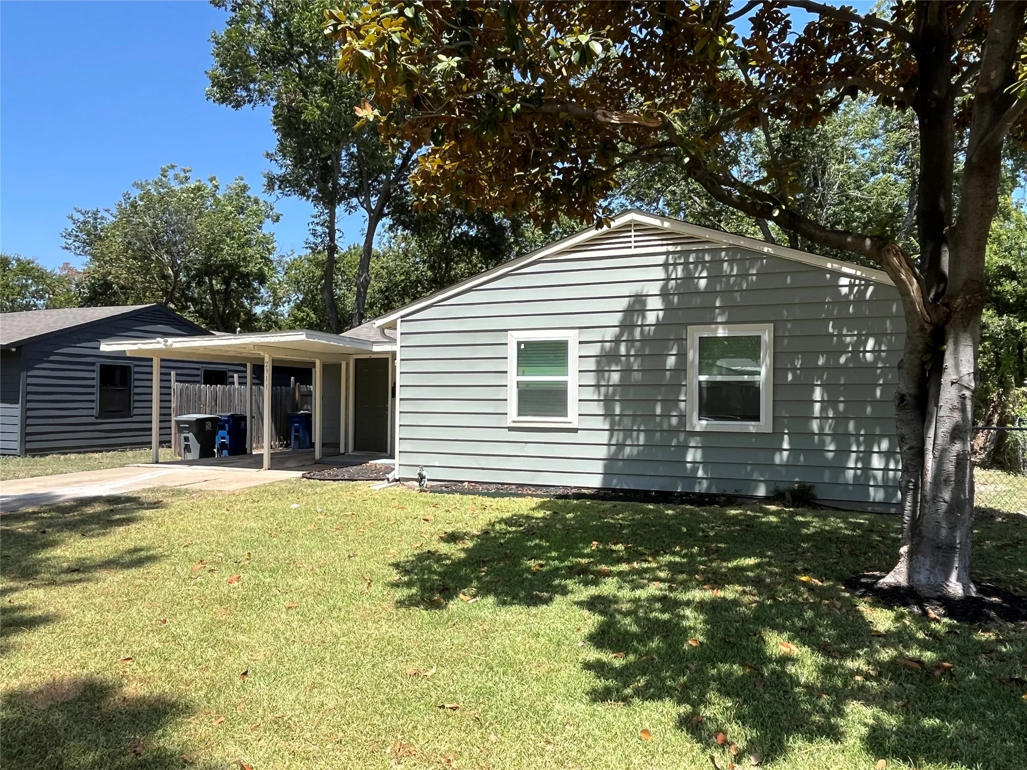 Single Family Residence For Rent in Dallas County , 2911 Millmar Drive, Dallas, Texas 75228, 4 Bedroom, 2 Bathroom, Garage spaces, 1,128 Sqft, built in 1954, mls#21357716, Real Estate Agent in Dallas, Homes For Rent in Dallas county, Homes For Rent in Dallas, Realtor in Dallas Texas, Real Estate Brokerage Independent Realty Texas, Luminita Cordes Realtor
