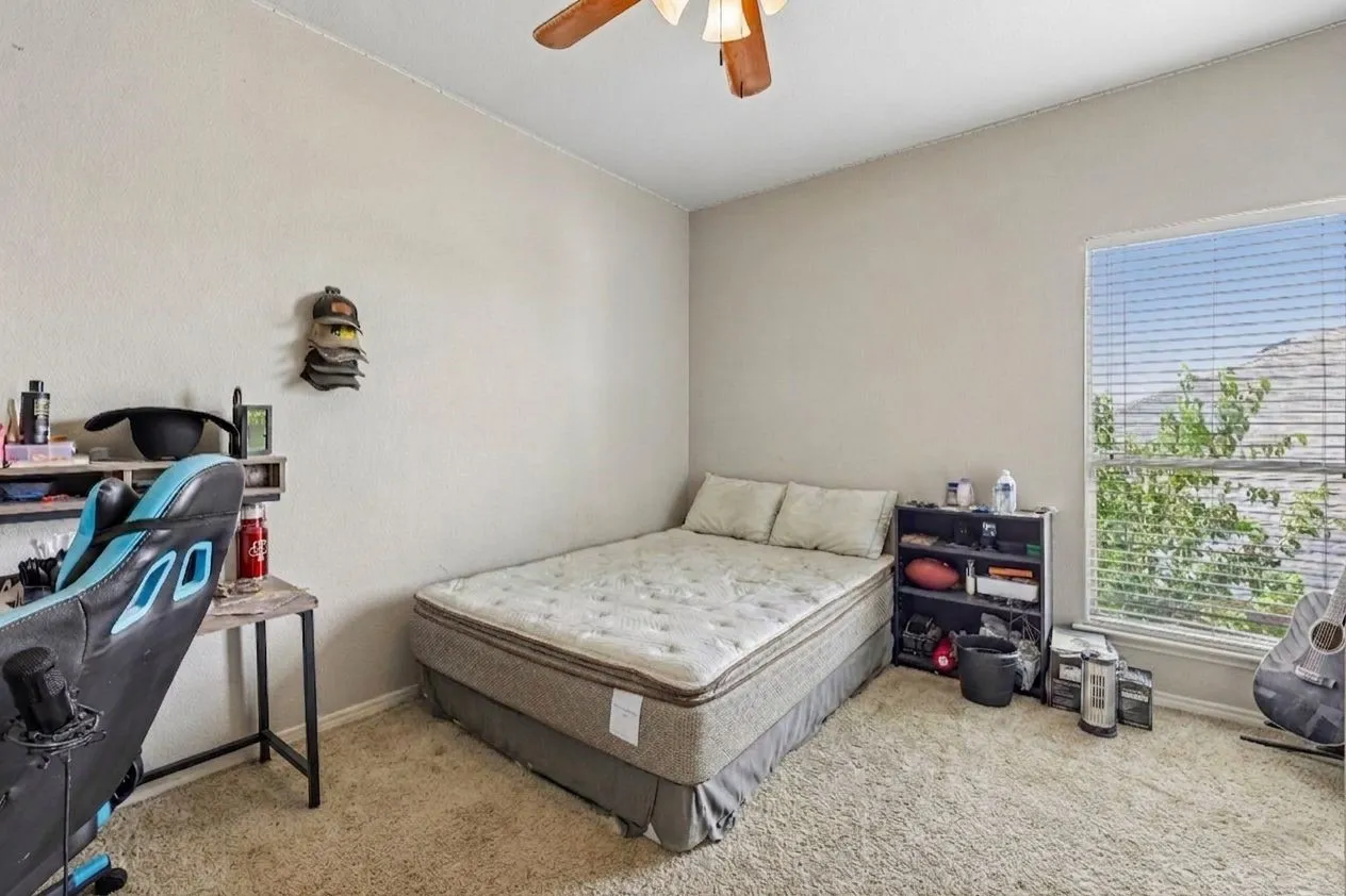 Single Family Residence For Sale in Johnson County , 1129 Mourning Dove Drive, Burleson, Texas 76028, 4 Bedroom, 3 Bathroom, 2 Garage spaces, 2,532 Sqft, built in 2006, mls#21355964, Real Estate Agent in Burleson, Homes For Sale in Johnson county, Homes For Sale in Burleson, Realtor in Burleson Texas, Real Estate Brokerage Independent Realty Texas, Luminita Cordes Realtor