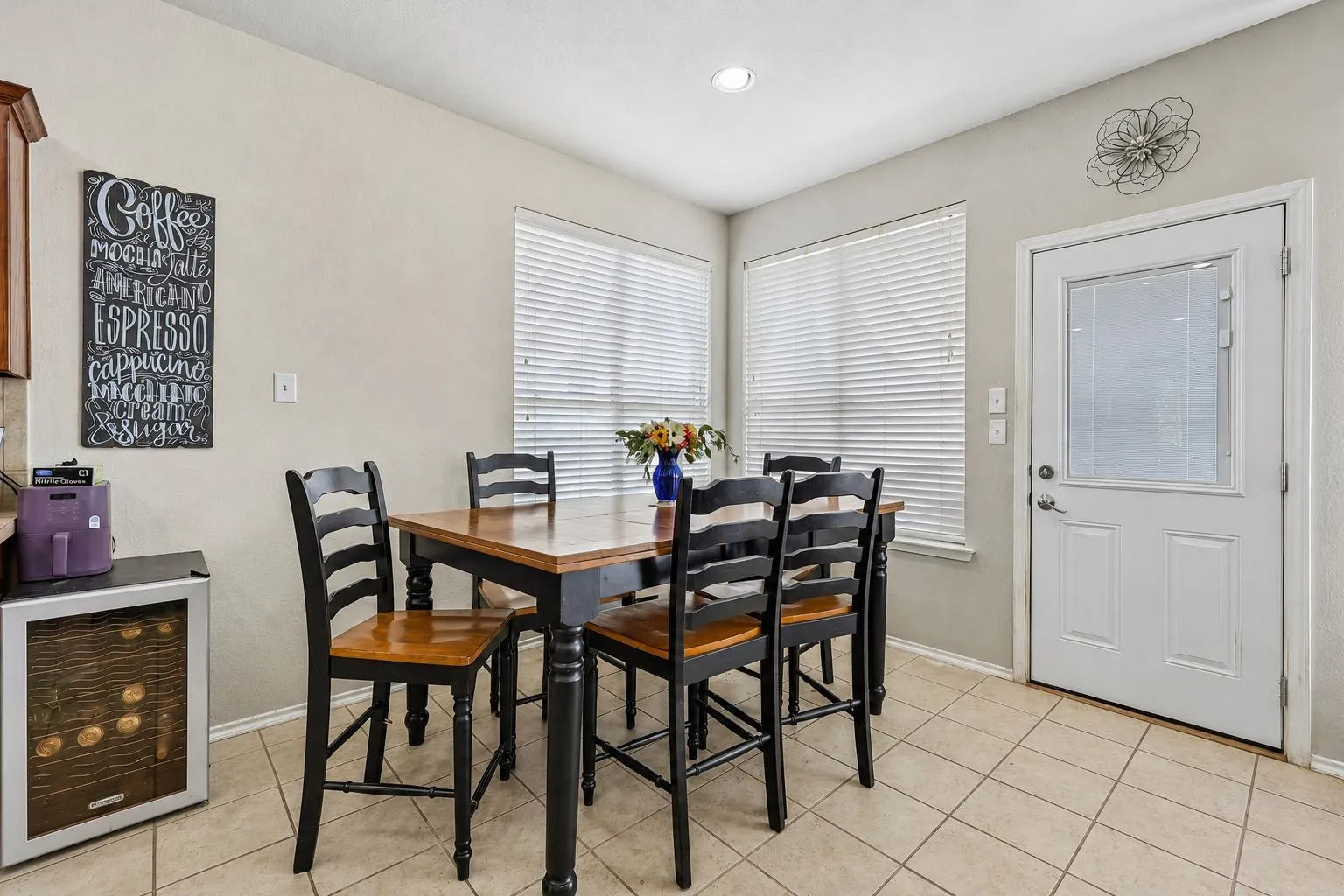 Single Family Residence For Sale in Johnson County , 1129 Mourning Dove Drive, Burleson, Texas 76028, 4 Bedroom, 3 Bathroom, 2 Garage spaces, 2,532 Sqft, built in 2006, mls#21355964, Real Estate Agent in Burleson, Homes For Sale in Johnson county, Homes For Sale in Burleson, Realtor in Burleson Texas, Real Estate Brokerage Independent Realty Texas, Luminita Cordes Realtor