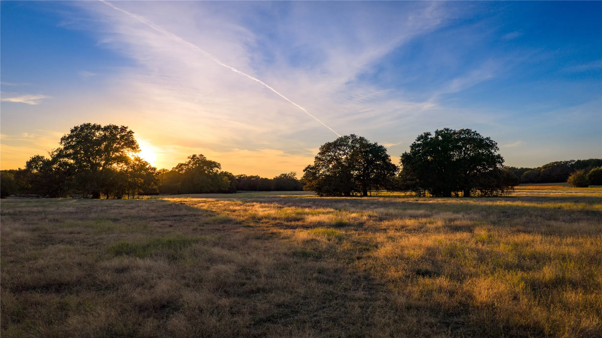 Single Family Residence For Sale in Cooke County , 1210A County Road 232, Collinsville, Texas 76233, 4 Bedroom, 4 Bathroom, Garage spaces, 2,795 Sqft, built in 2005, Price $6,000,000, mls#21359968, Real Estate Agent in Collinsville, Homes For Sale in Cooke county, Homes For Sale in Collinsville, Realtor in Collinsville Texas, Real Estate Brokerage Independent Realty Texas, Luminita Cordes Realtor