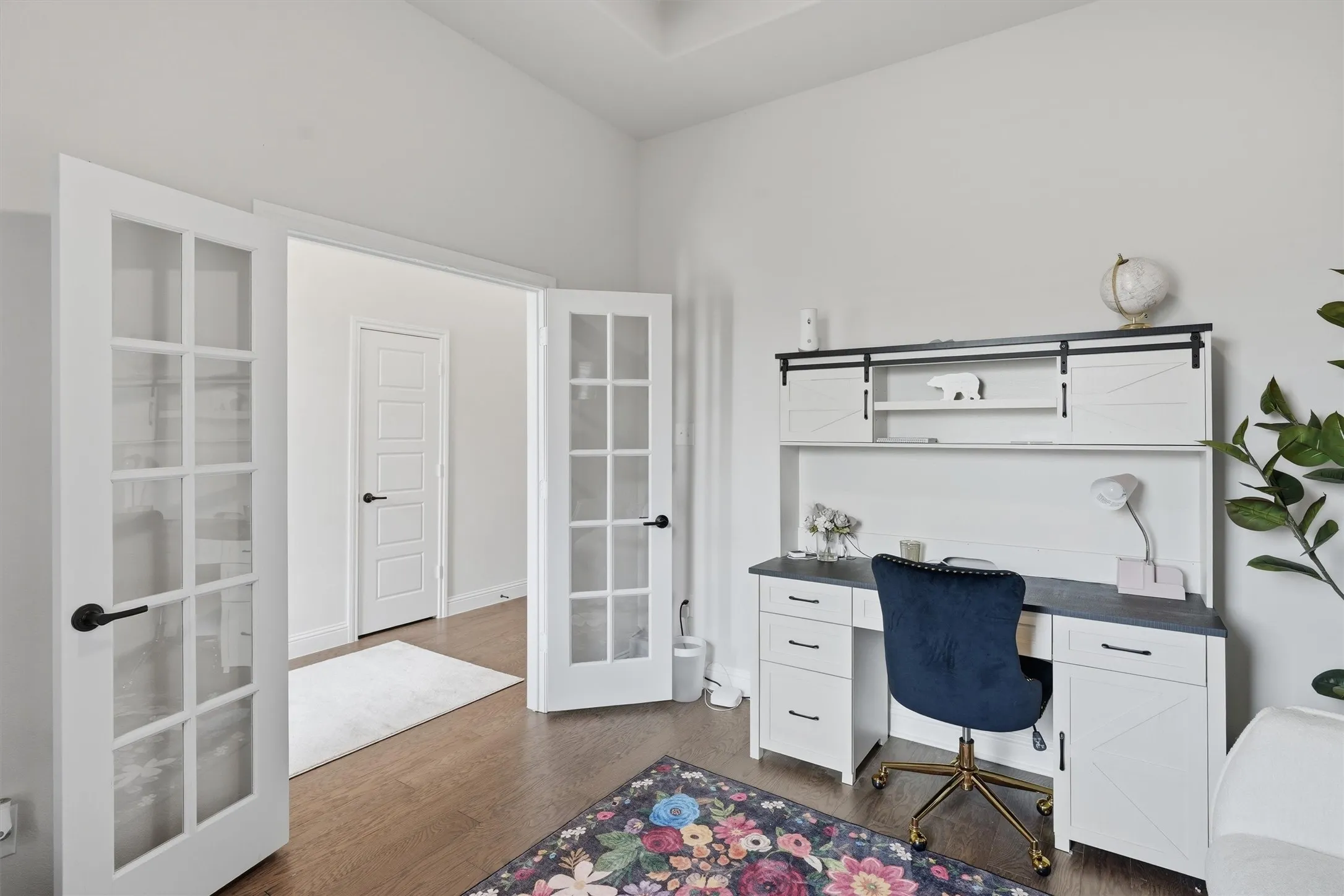 Single Family Residence For Rent in Hood County , 313 Bowrider Lane, Granbury, Texas 76049, 3 Bedroom, 2 Bathroom, 2 Garage spaces, 2,404 Sqft, built in 2024, mls#21360295, Real Estate Agent in Granbury, Homes For Rent in Hood county, Homes For Rent in Granbury, Realtor in Granbury Texas, Real Estate Brokerage Independent Realty Texas, Luminita Cordes Realtor