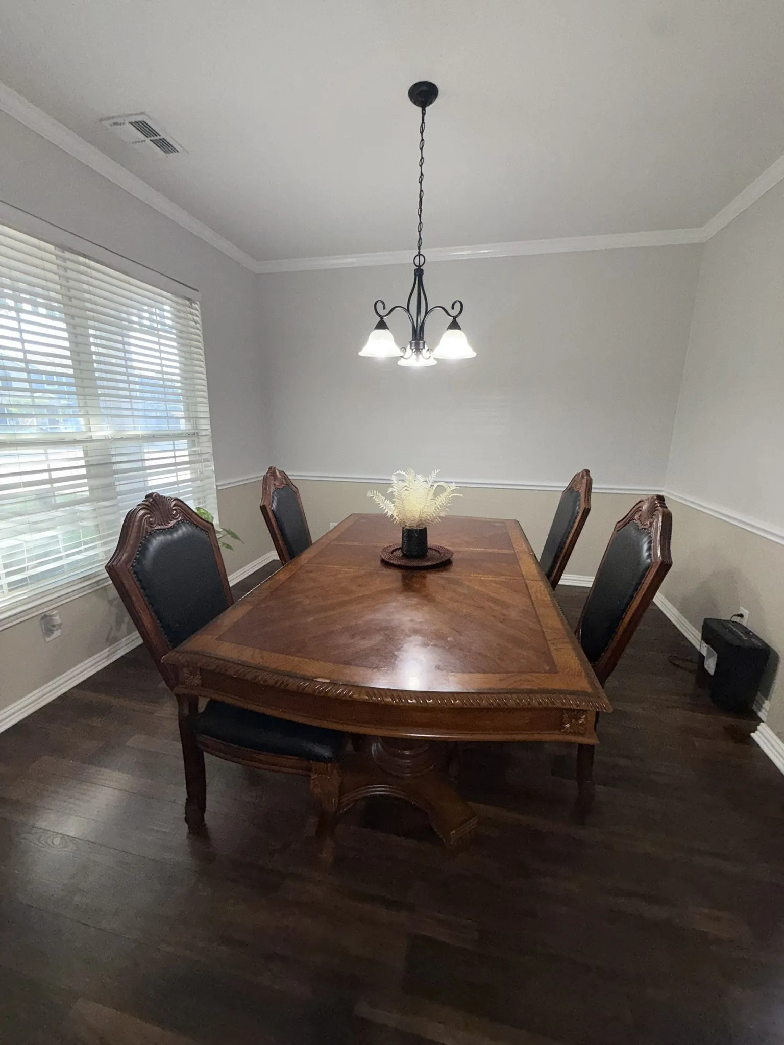 Single Family Residence For Sale in Tarrant County , 5620 Blanca Court, Fort Worth, Texas 76179, 4 Bedroom, 3 Bathroom, 2 Garage spaces, 2,334 Sqft, built in 2004, mls#21358989, Real Estate Agent in Fort Worth, Homes For Sale in Tarrant county, Homes For Sale in Fort Worth, Realtor in Fort Worth Texas, Real Estate Brokerage Independent Realty Texas, Luminita Cordes Realtor