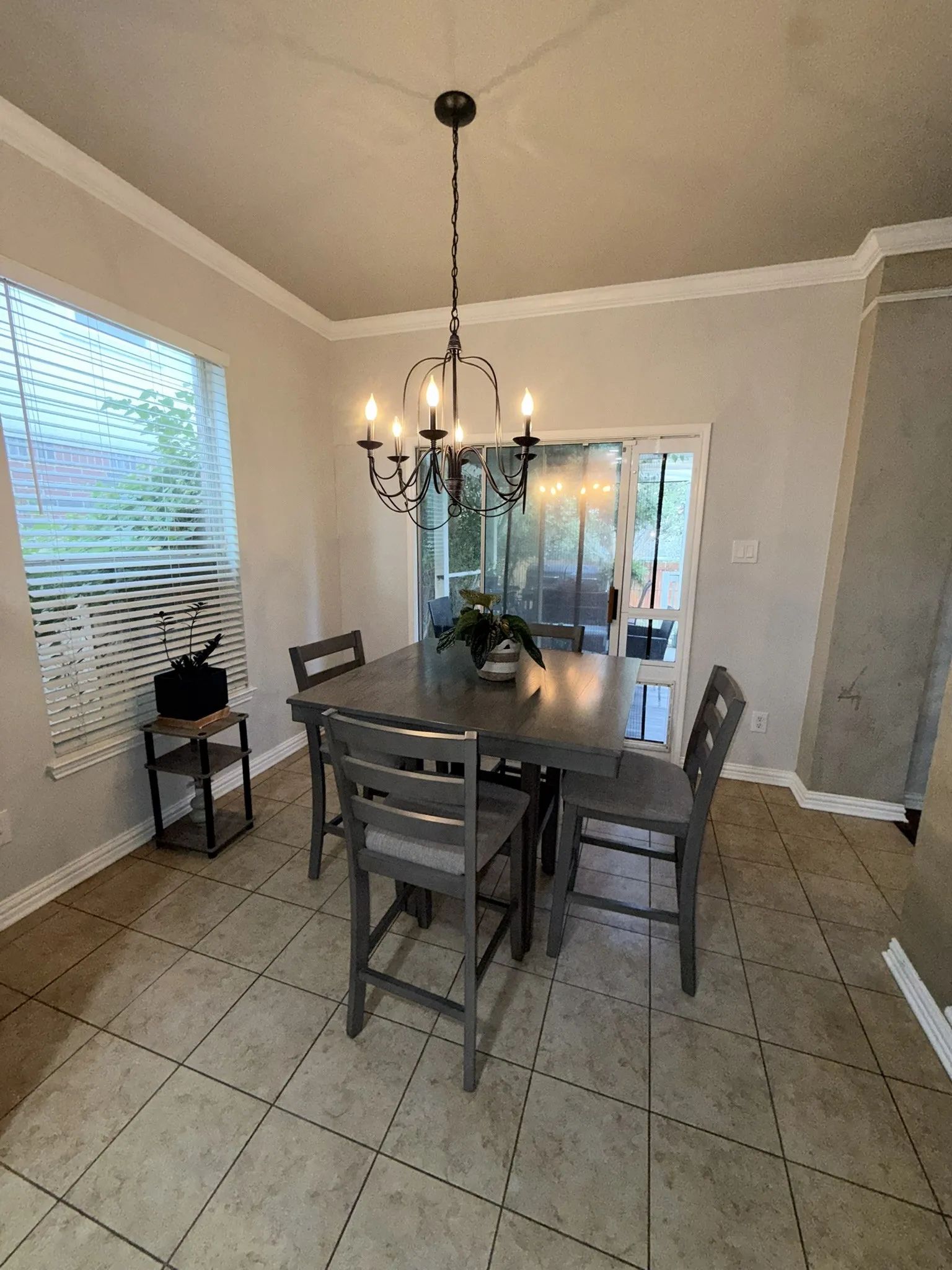 Single Family Residence For Sale in Tarrant County , 5620 Blanca Court, Fort Worth, Texas 76179, 4 Bedroom, 3 Bathroom, 2 Garage spaces, 2,334 Sqft, built in 2004, mls#21358989, Real Estate Agent in Fort Worth, Homes For Sale in Tarrant county, Homes For Sale in Fort Worth, Realtor in Fort Worth Texas, Real Estate Brokerage Independent Realty Texas, Luminita Cordes Realtor