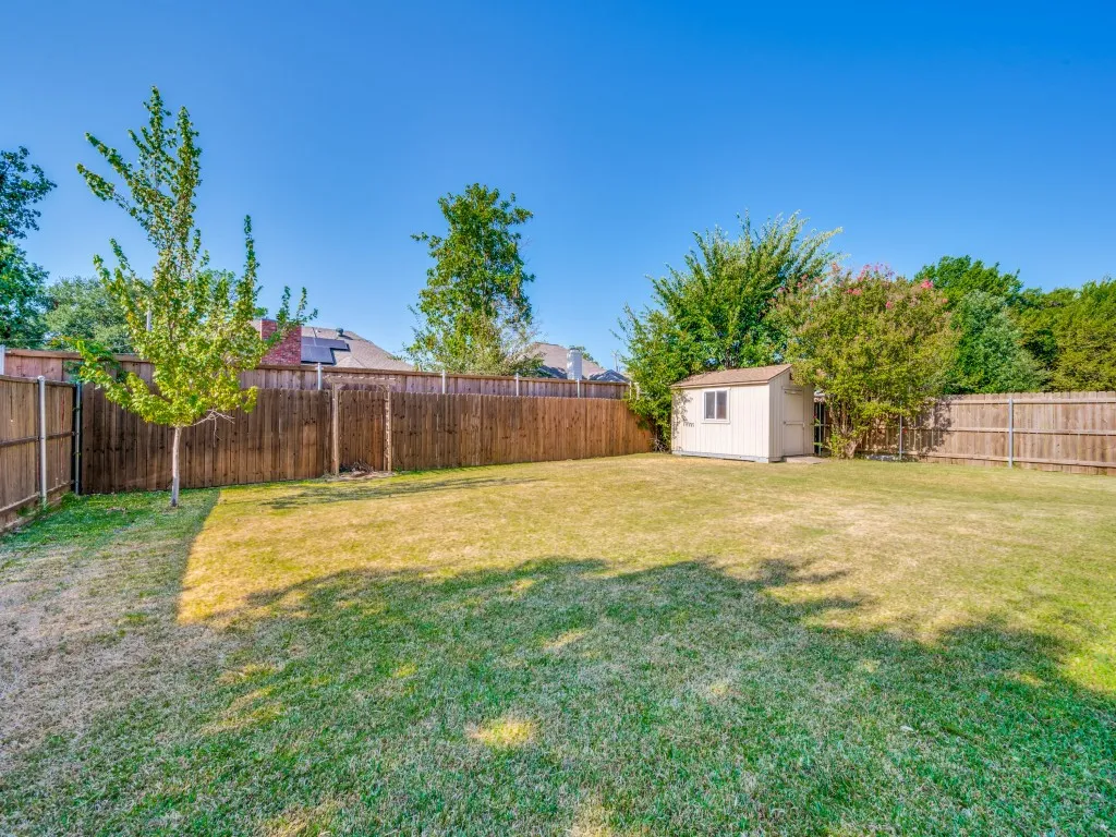 Single Family Residence For Sale in Denton County , 217 Quail Run, Aubrey, Texas 76227, 3 Bedroom, 2 Bathroom, 2 Garage spaces, 1,552 Sqft, built in 2004, mls#21360300, Real Estate Agent in Aubrey, Homes For Sale in Denton county, Homes For Sale in Aubrey, Realtor in Aubrey Texas, Real Estate Brokerage Independent Realty Texas, Luminita Cordes Realtor