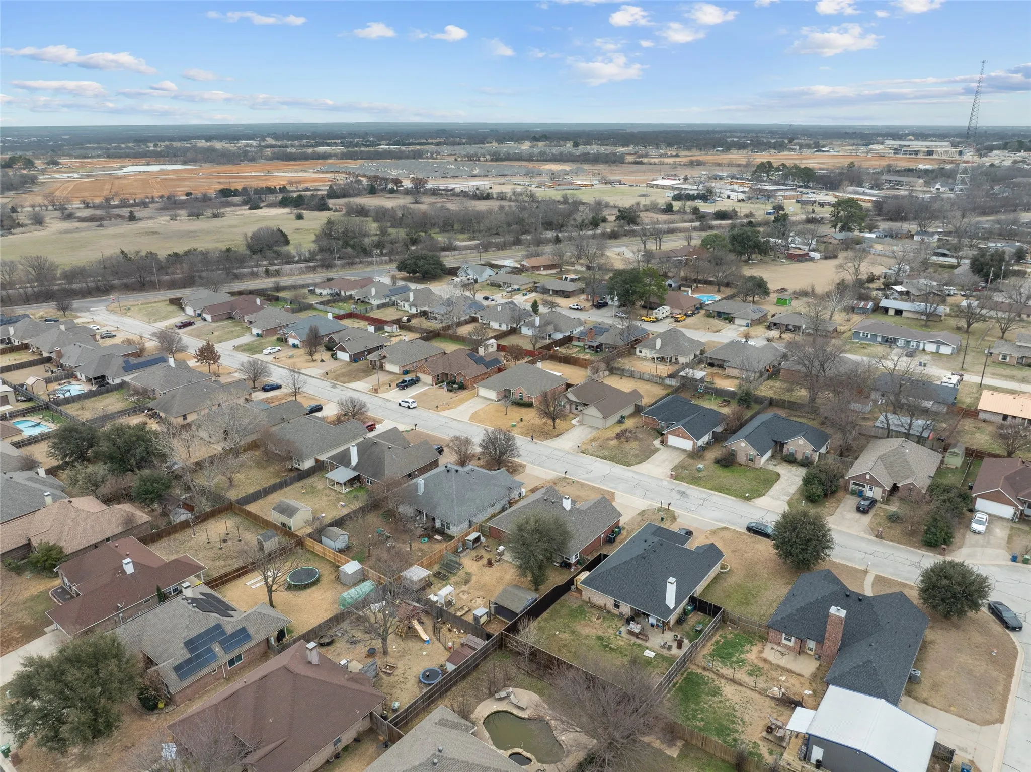 Single Family Residence For Sale in Denton County , 217 Quail Run, Aubrey, Texas 76227, 3 Bedroom, 2 Bathroom, 2 Garage spaces, 1,552 Sqft, built in 2004, mls#21360300, Real Estate Agent in Aubrey, Homes For Sale in Denton county, Homes For Sale in Aubrey, Realtor in Aubrey Texas, Real Estate Brokerage Independent Realty Texas, Luminita Cordes Realtor