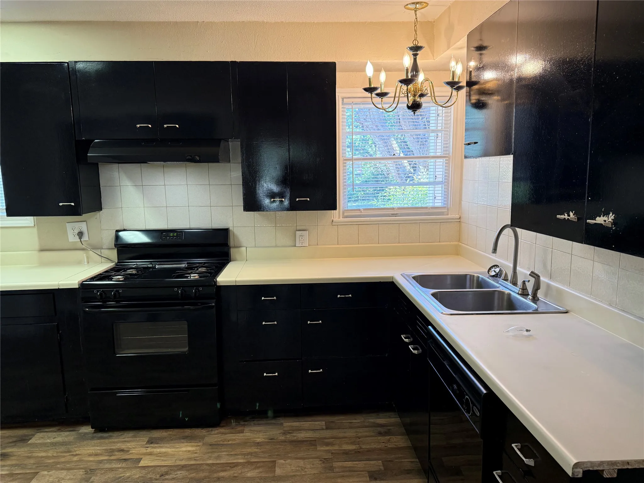 Single Family Residence For Rent in Taylor County , 4042 Benbrook Street, Abilene, Texas 79605, 3 Bedroom, 2 Bathroom, 2 Garage spaces, 1,840 Sqft, built in 1950, mls#21360194, Real Estate Agent in Abilene, Homes For Rent in Taylor county, Homes For Rent in Abilene, Realtor in Abilene Texas, Real Estate Brokerage Independent Realty Texas, Luminita Cordes Realtor