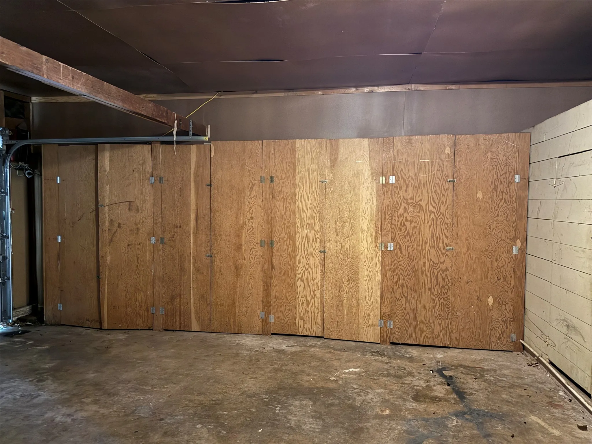 Single Family Residence For Rent in Taylor County , 4042 Benbrook Street, Abilene, Texas 79605, 3 Bedroom, 2 Bathroom, 2 Garage spaces, 1,840 Sqft, built in 1950, mls#21360194, Real Estate Agent in Abilene, Homes For Rent in Taylor county, Homes For Rent in Abilene, Realtor in Abilene Texas, Real Estate Brokerage Independent Realty Texas, Luminita Cordes Realtor