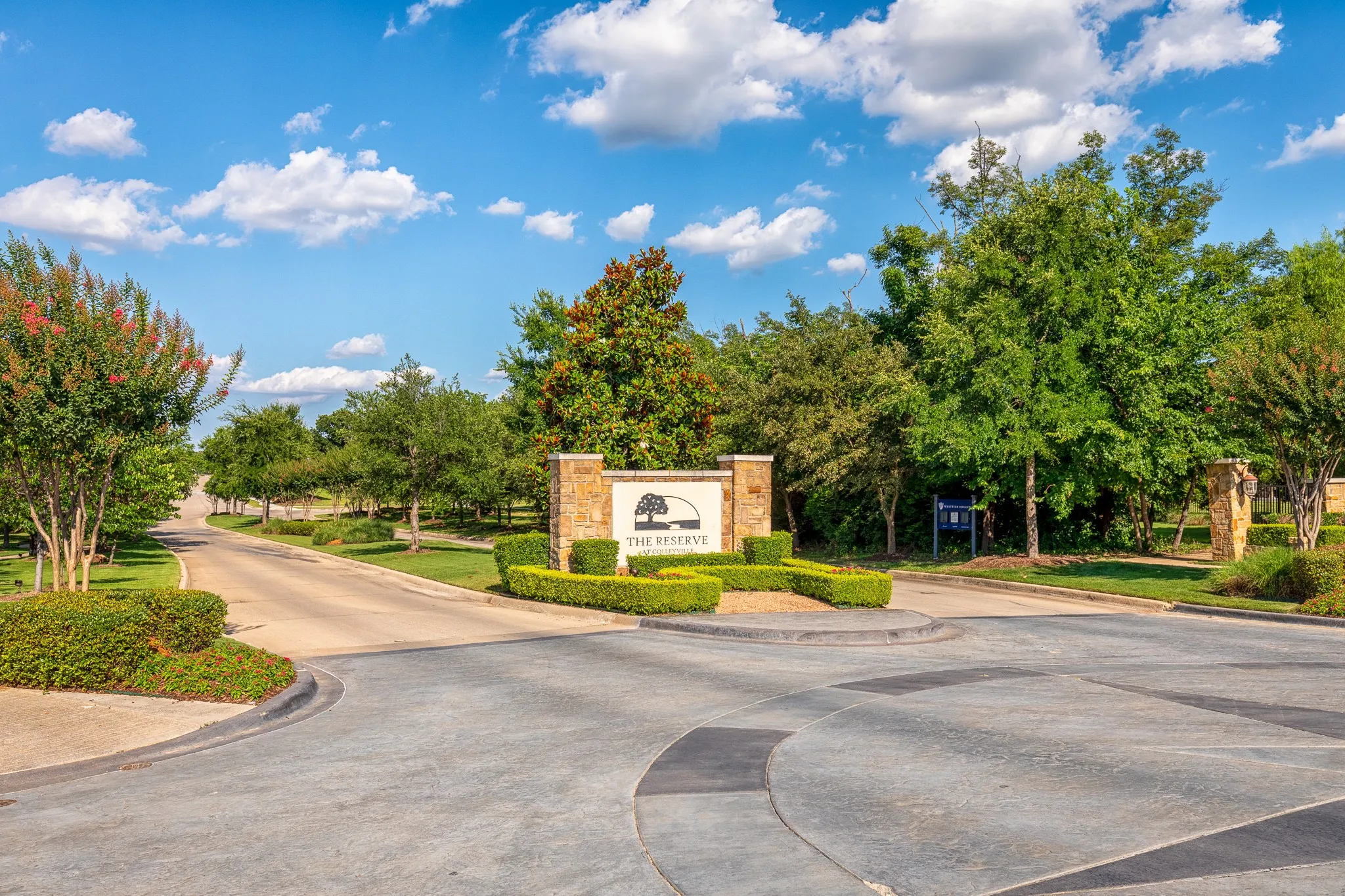 Entrance to prestigious Reserve at Colleyville!