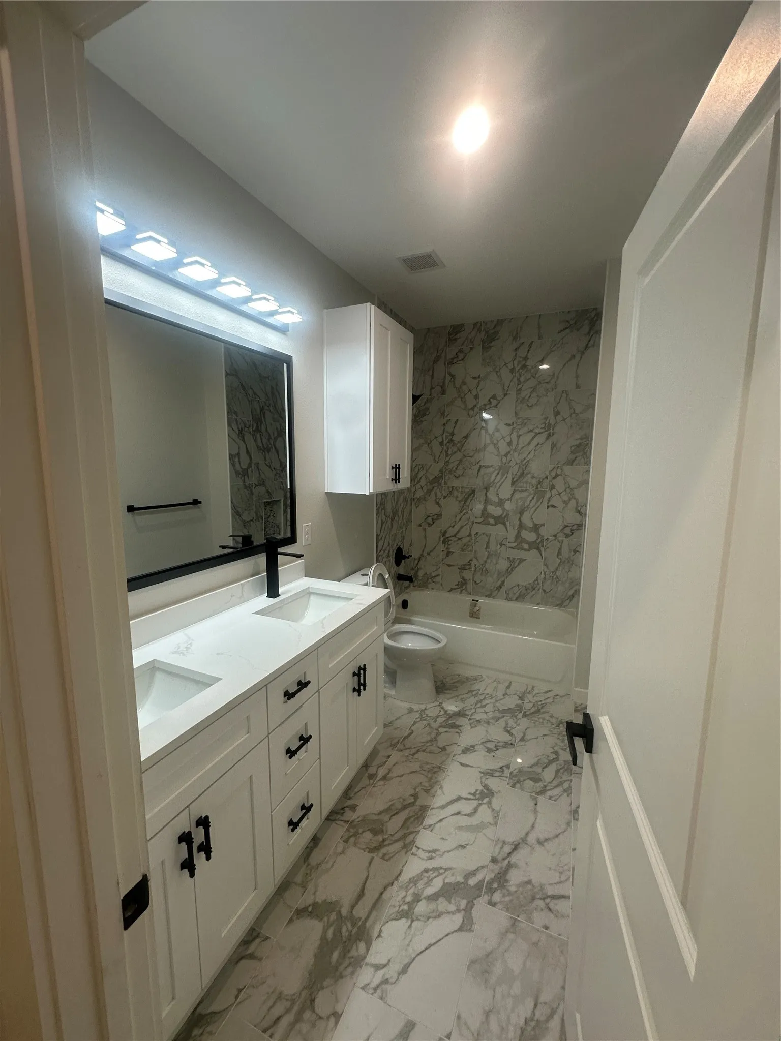 2nd bath with custom features