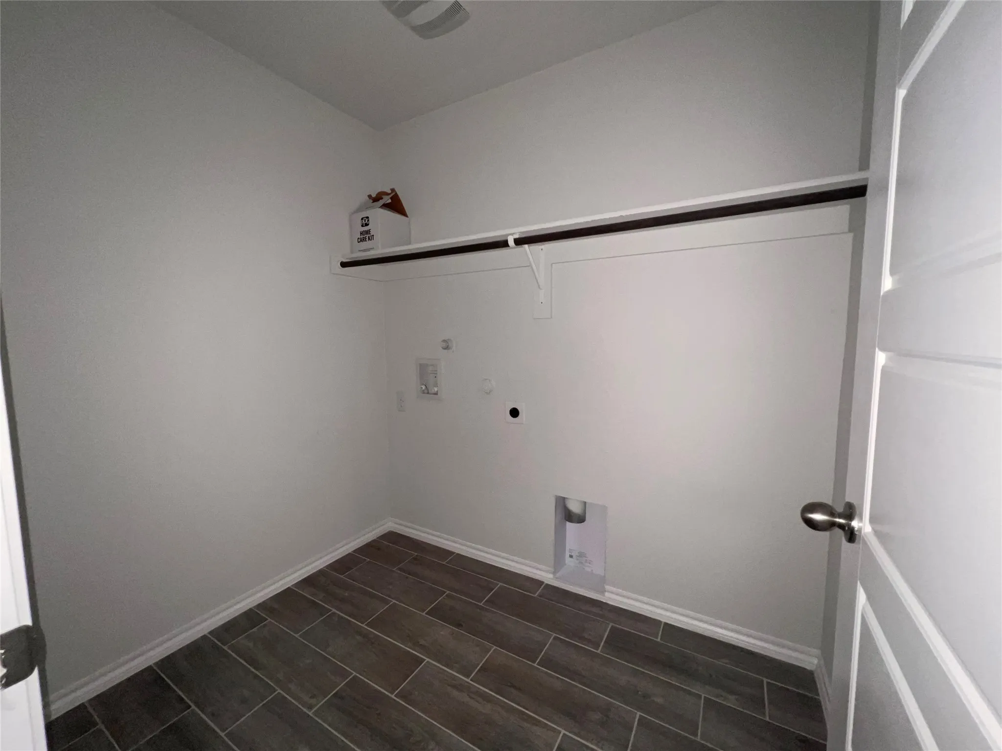 Overisized utility room.