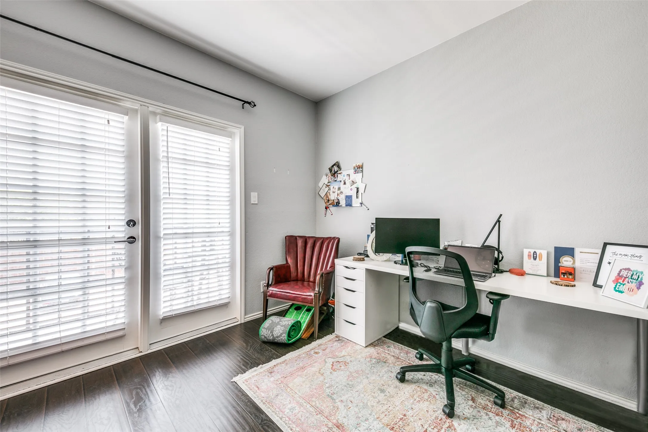 Condominium For Sale in Dallas County , 4800 W Lovers Lane 509, Dallas, Texas 75209, 2 Bedroom, 2 Bathroom, Garage spaces, 840 Sqft, built in 1984, mls#21357359, Real Estate Agent in Dallas, Homes For Sale in Dallas county, Homes For Sale in Dallas, Realtor in Dallas Texas, Real Estate Brokerage Independent Realty Texas, Luminita Cordes Realtor