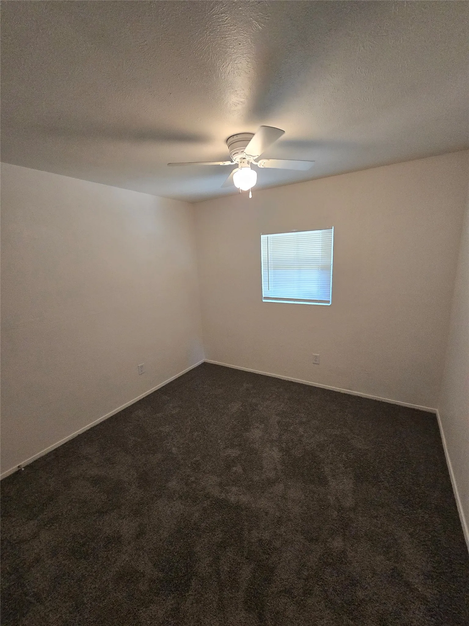 Duplex For Rent in Dallas County , 1451 Brook Meadow Circle, Lancaster, Texas 75134, 3 Bedroom, 2 Bathroom, Garage spaces, 1,116 Sqft, built in 1983, mls#21360326, Real Estate Agent in Lancaster, Homes For Rent in Dallas county, Homes For Rent in Lancaster, Realtor in Lancaster Texas, Real Estate Brokerage Independent Realty Texas, Luminita Cordes Realtor